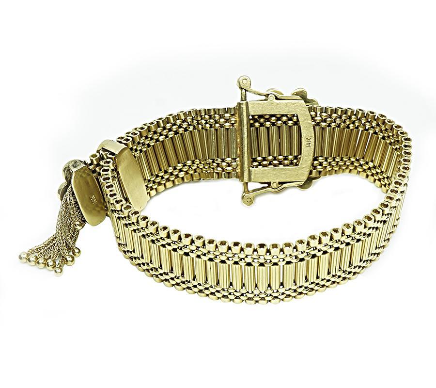 Taille ronde Victorian Enamel Pearl Gold Bracelet en vente