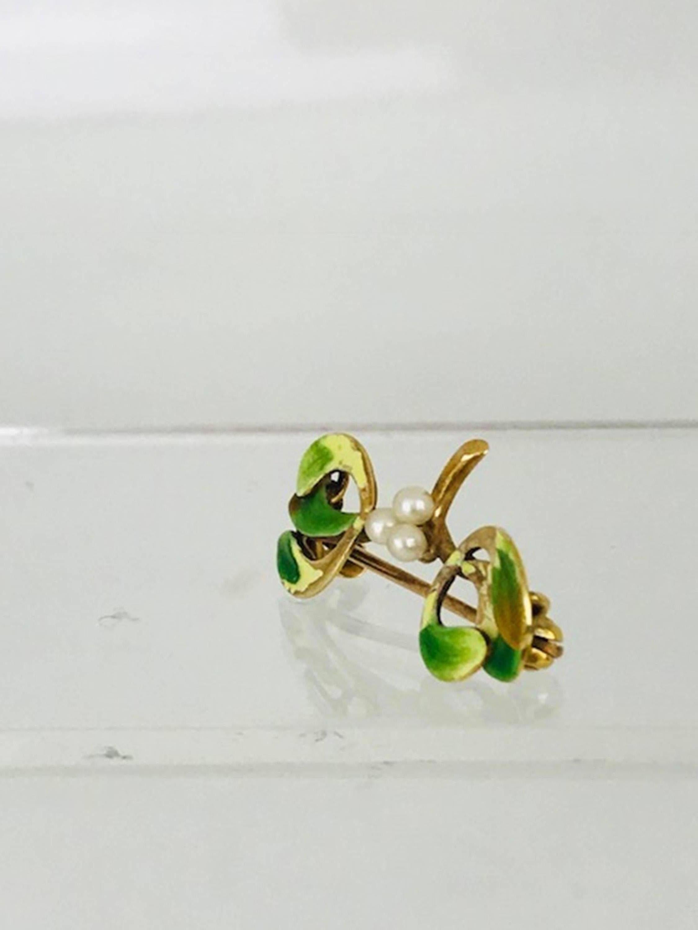Women's or Men's Victorian Enamel Pin, Granny Apple Color Green with Seed Pearls For Sale