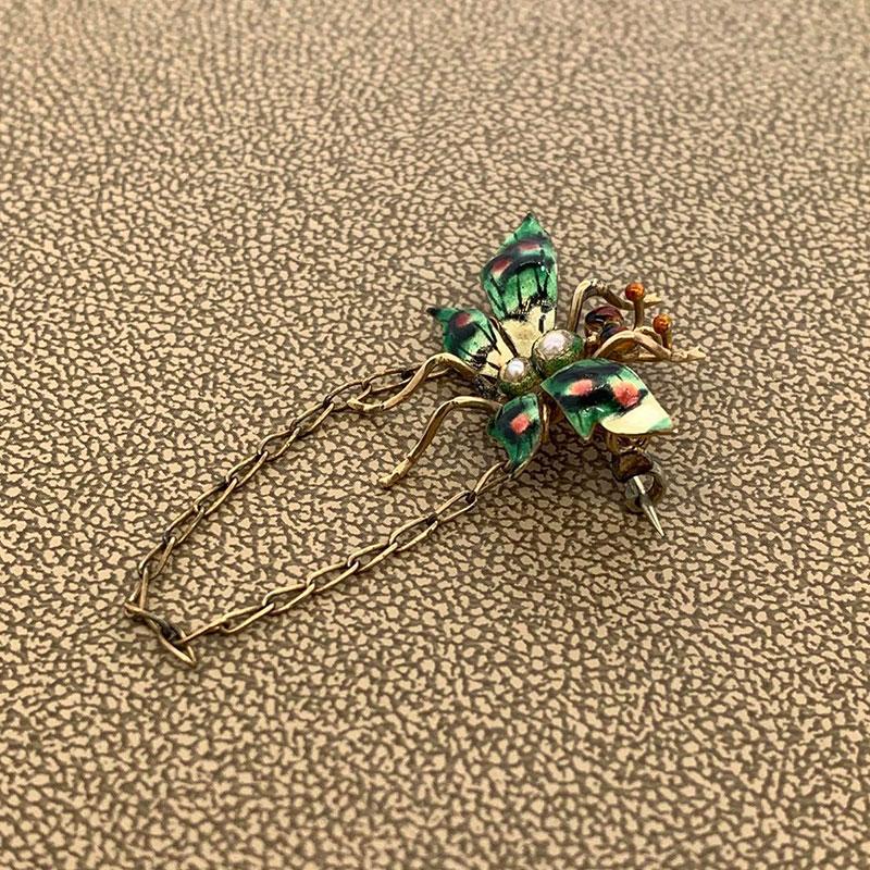 Victorian Enamel Seed Pearl Gold Butterfly Brooch and Pendant In Excellent Condition In Beverly Hills, CA