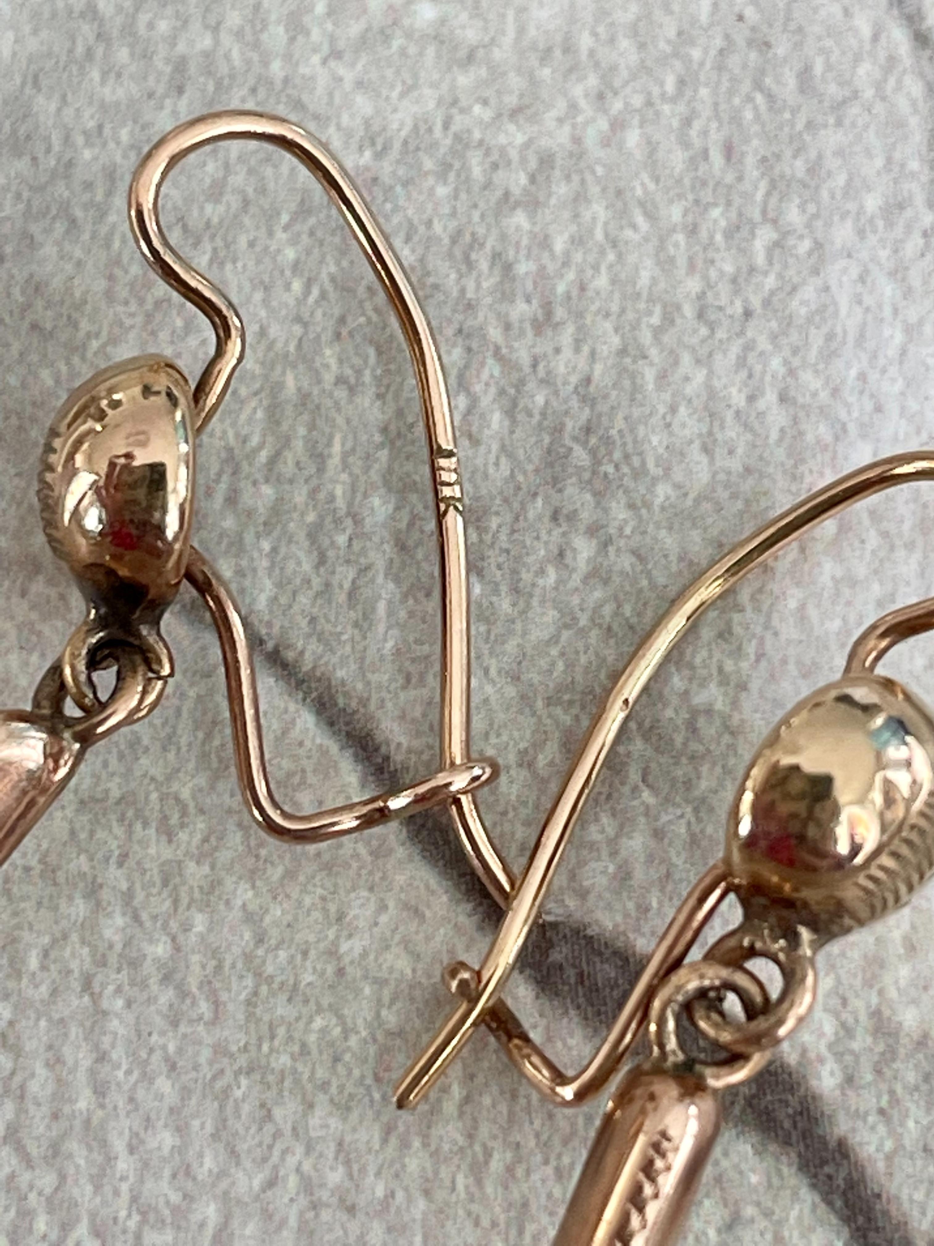 Viktorianische Emaille Hirtenhaken-Verschluss 10 Karat Gelbgold Tropfenohrringe im Angebot 2