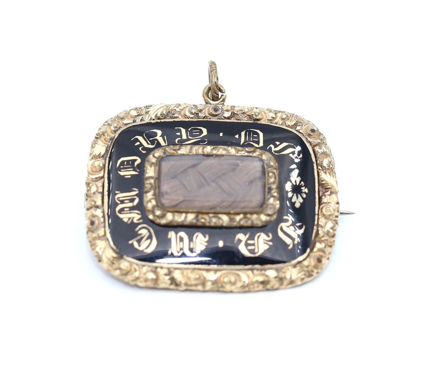 Massive and truly rare Gold brooch/pendant and black enamel.
Victorian  Yellow Gold Mourning Brooch Pendant. Created around 1849. 

The Victorian epoch is well known for its great attention to mourning. This pendant brooch is a perfect example. It