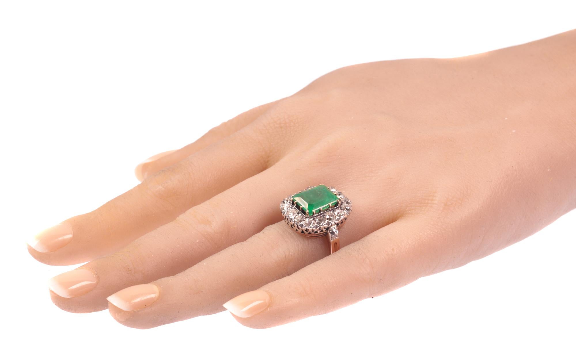 Victorian Engagement Ring with Brilliant Cut Diamond and Large Certified Emerald For Sale 6