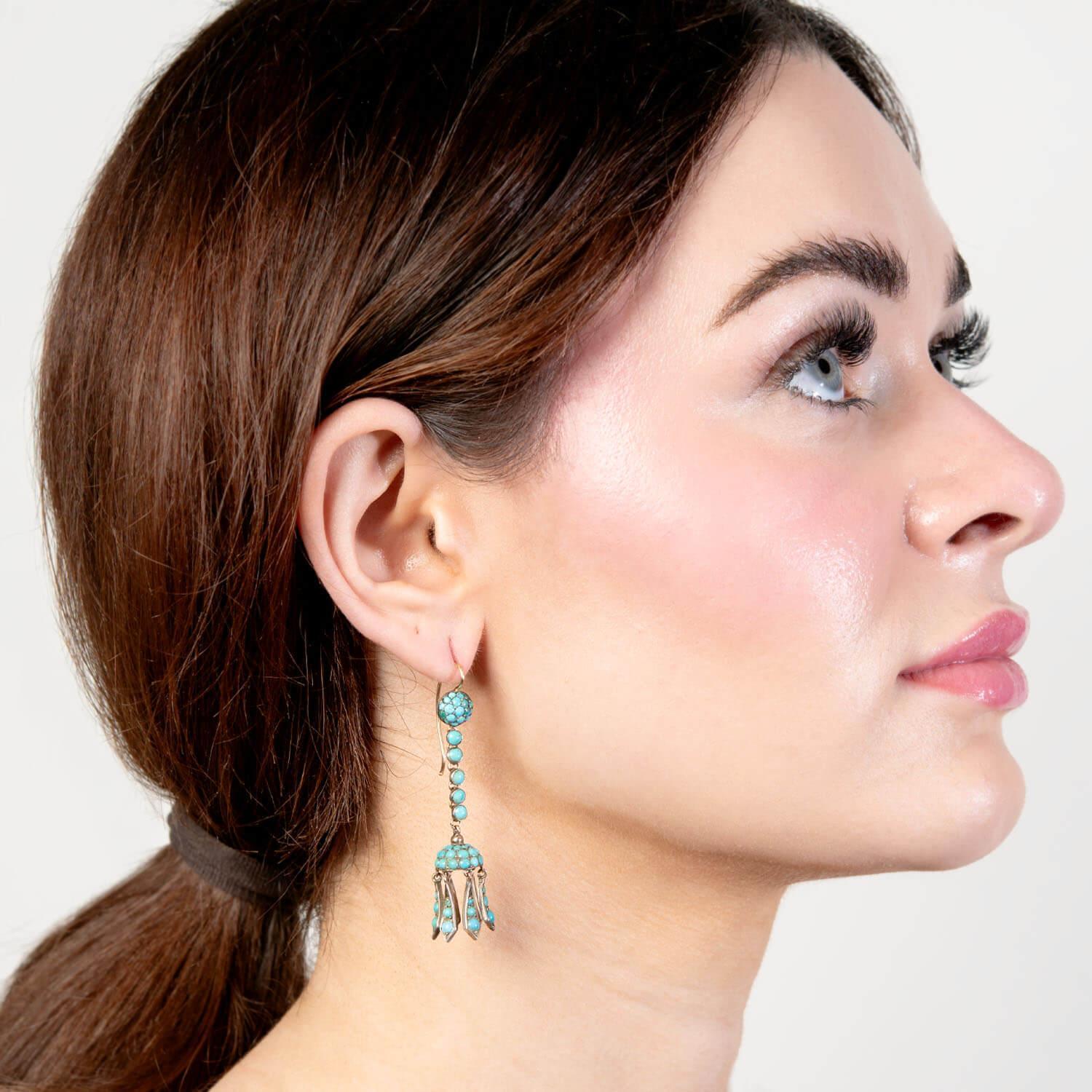 Victorian English 14k/Sterling Silver Turquoise Dangle Earring (Rundschliff) im Angebot