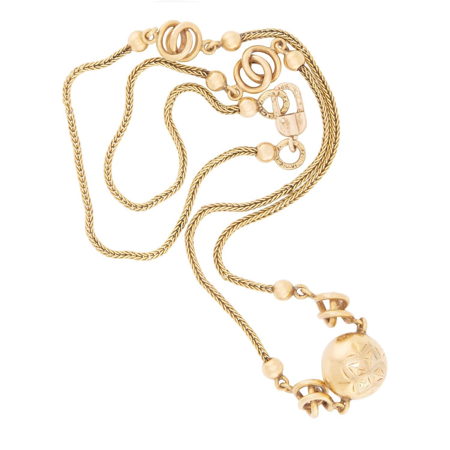 Women's Victorian English 18k Love Knot-Motif Necklace For Sale
