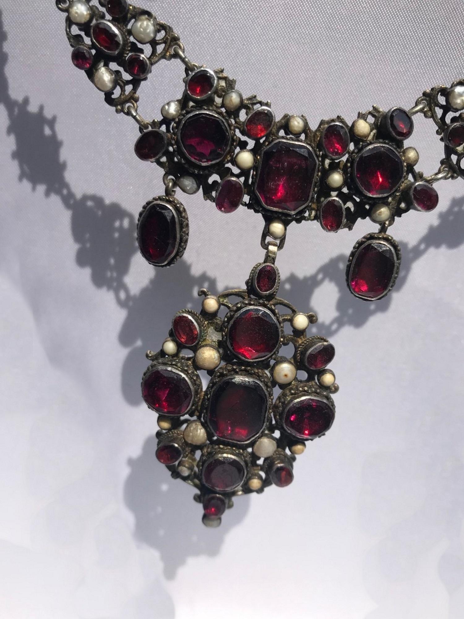 Victorian English Bib Necklace Garnets with Pearl Accents, circa 1870 For Sale 5