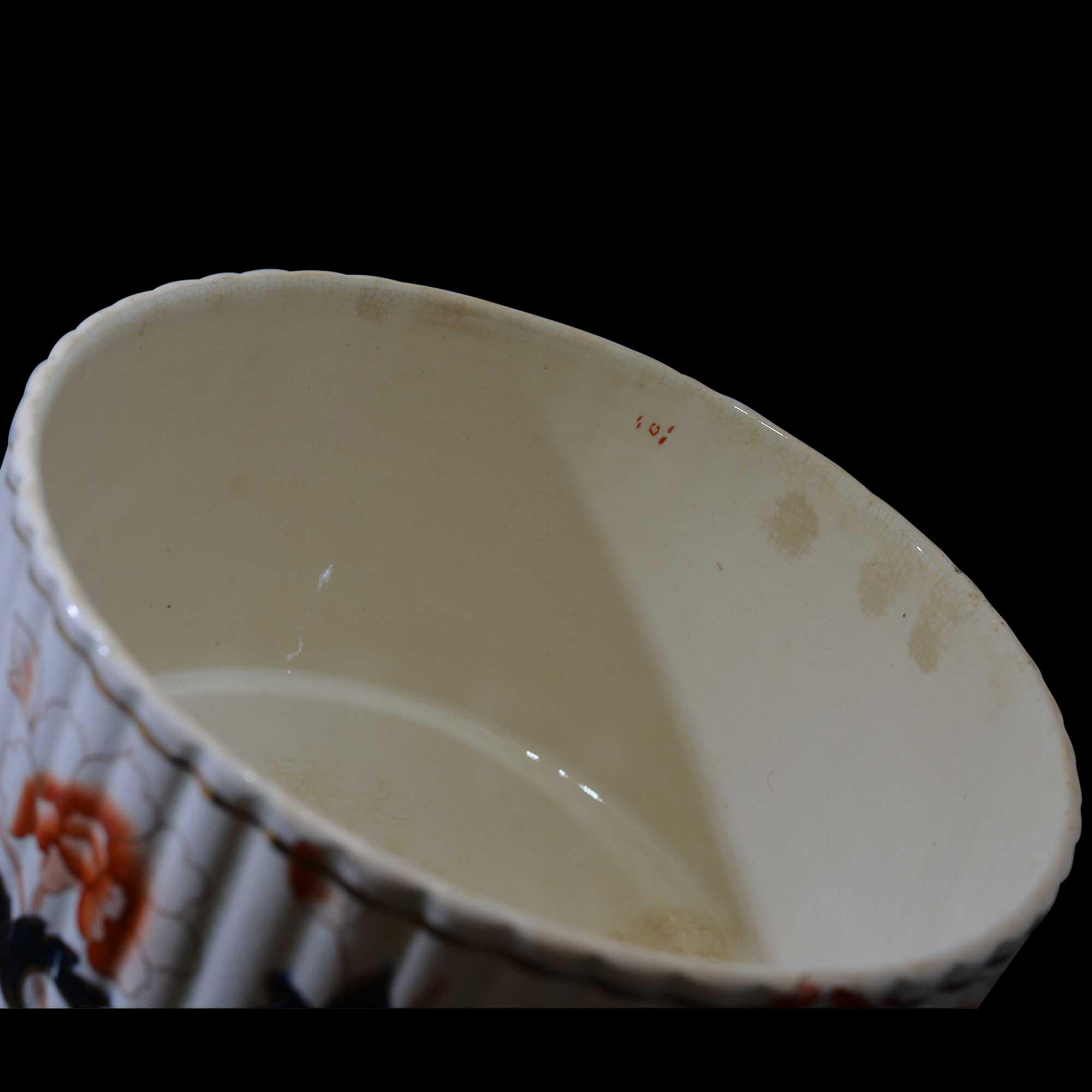 Victorian English Ceramic Cheese Dome with Printed and Hand Painted Decoration For Sale 6