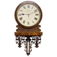 Horloge victorienne anglaise à cadran fusée en acajou avec thermomètre de G.Morris, Londres