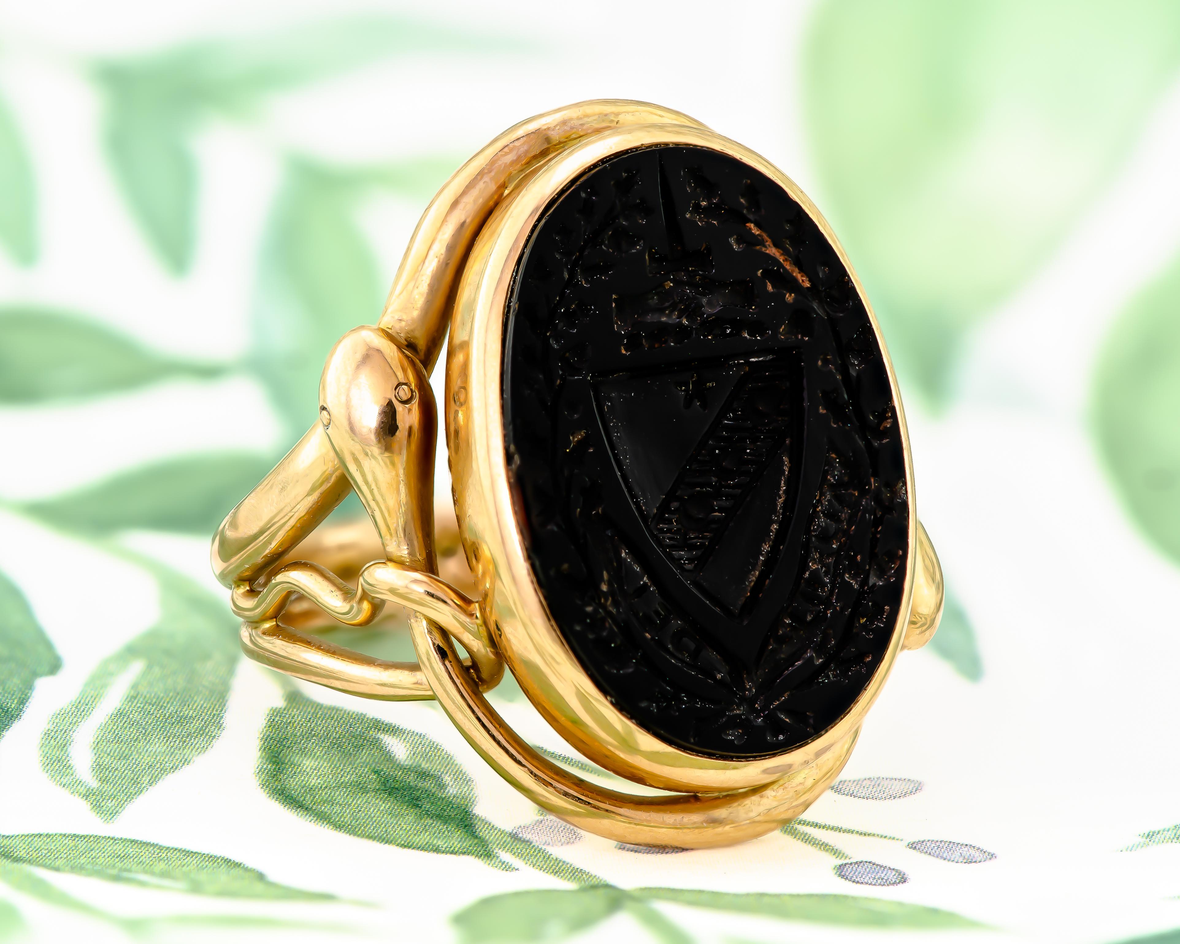 Victorian English Intaglio Crest Signet and 15KT Gold Snake Ring For Sale 3
