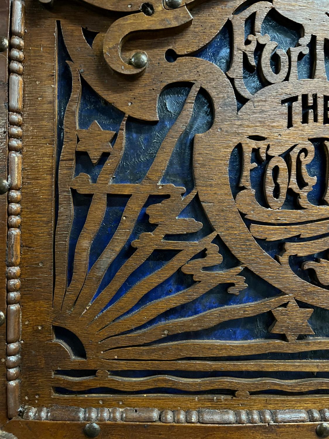 Victorian English Oak Wood Laubsägearbeiten Religiöse The Lord's Prayer Wandkunst Antike im Angebot 2
