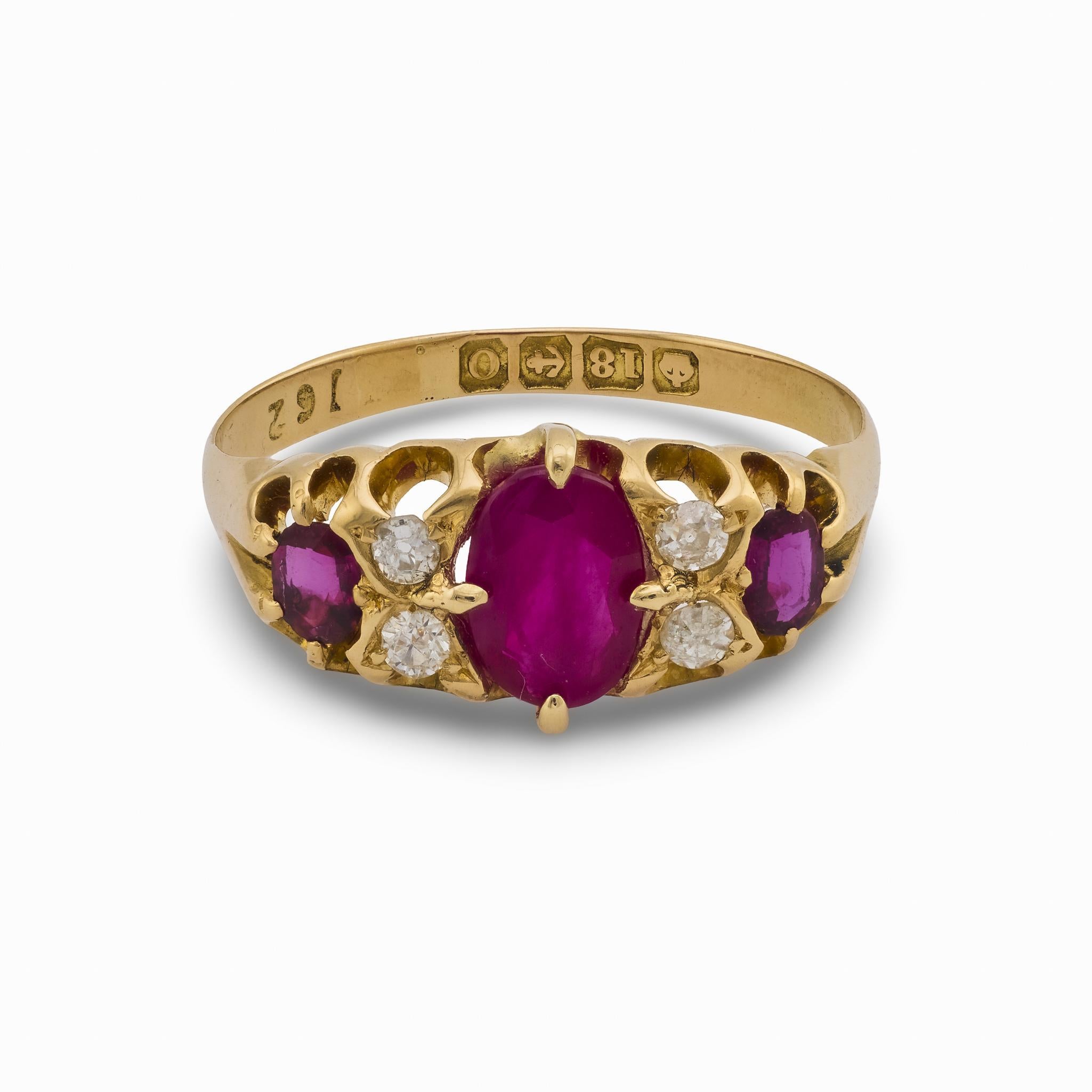 Vittoriano Victorian English ruby diamond 18k yellow gold band in vendita