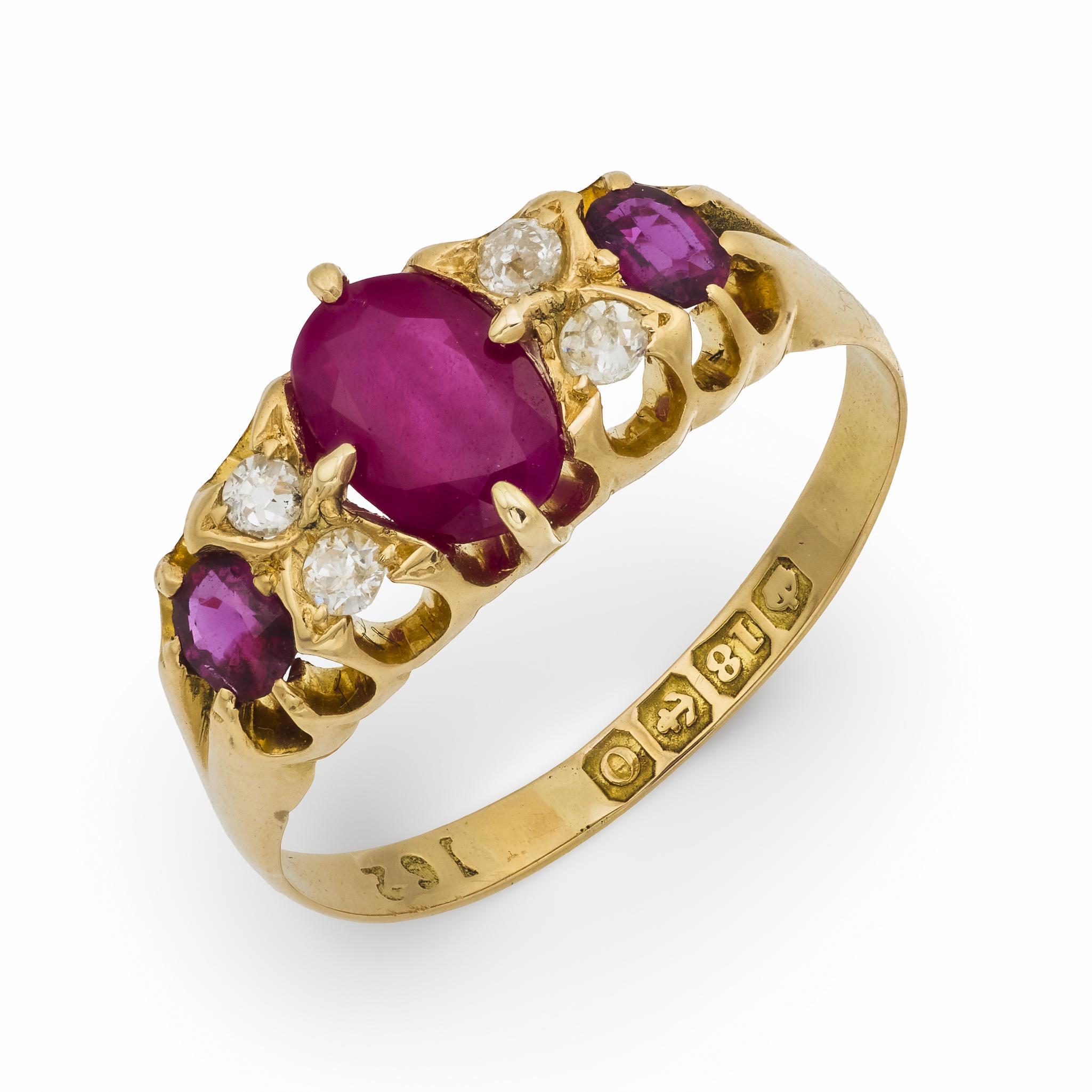 Victorian English ruby diamond 18k yellow gold band in vendita 2