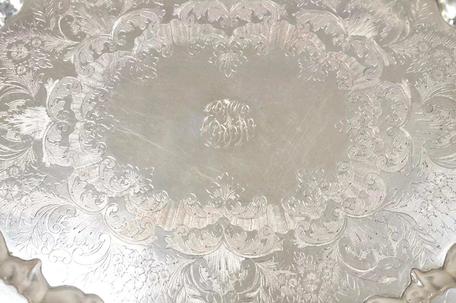 20th Century Victorian English Sheffield Silver Plated Oval Scalloped Serving Platter Tray For Sale