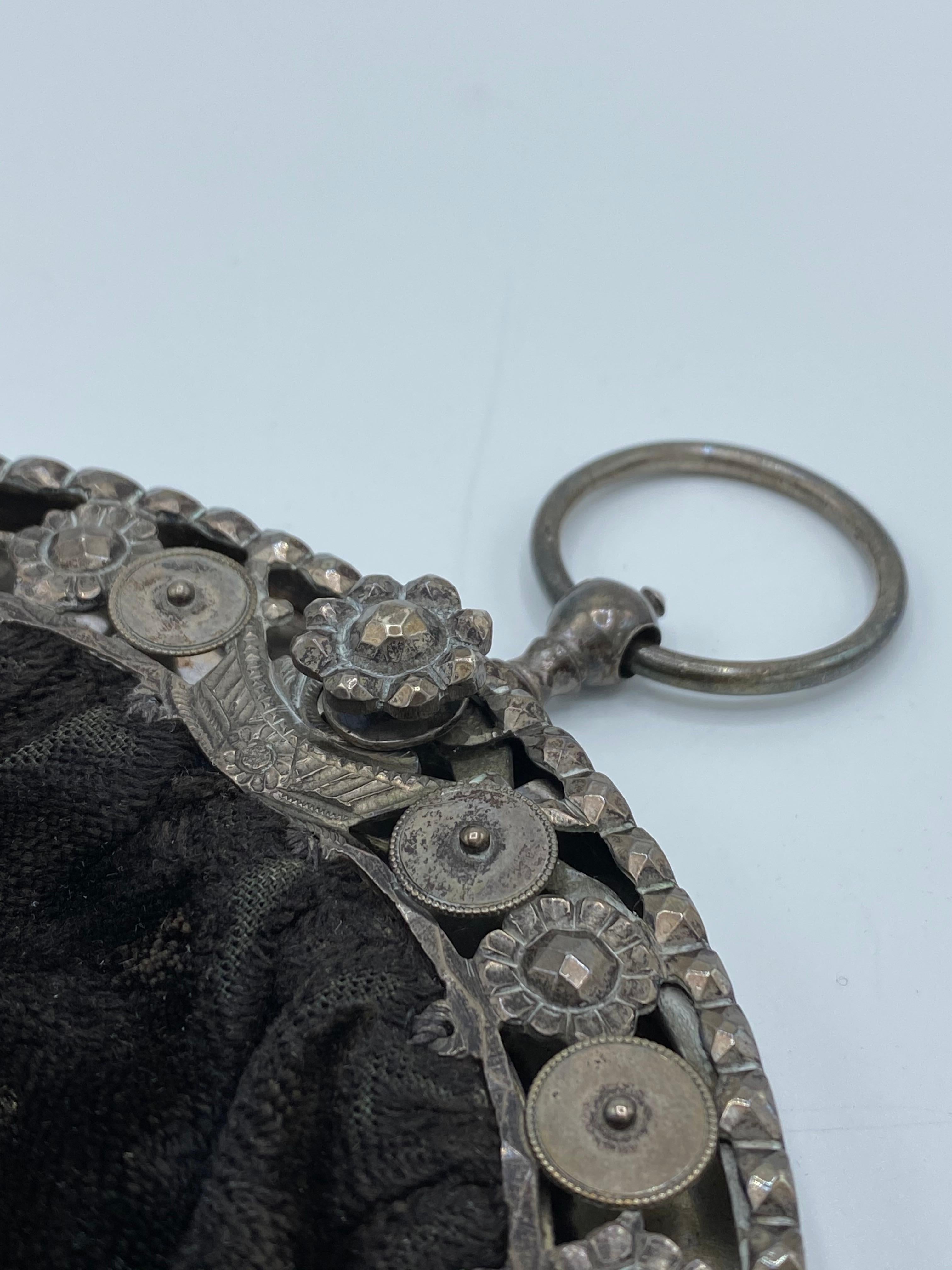 Women's or Men's Victorian English Sterling Silver and Brown Velvet Evening Purse For Sale