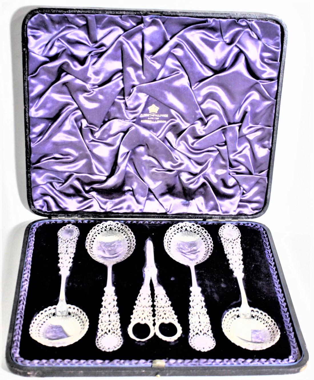 Victorian English Sterling Silver Berry Spoon and Grape Shear Set in Fitted Case For Sale 7