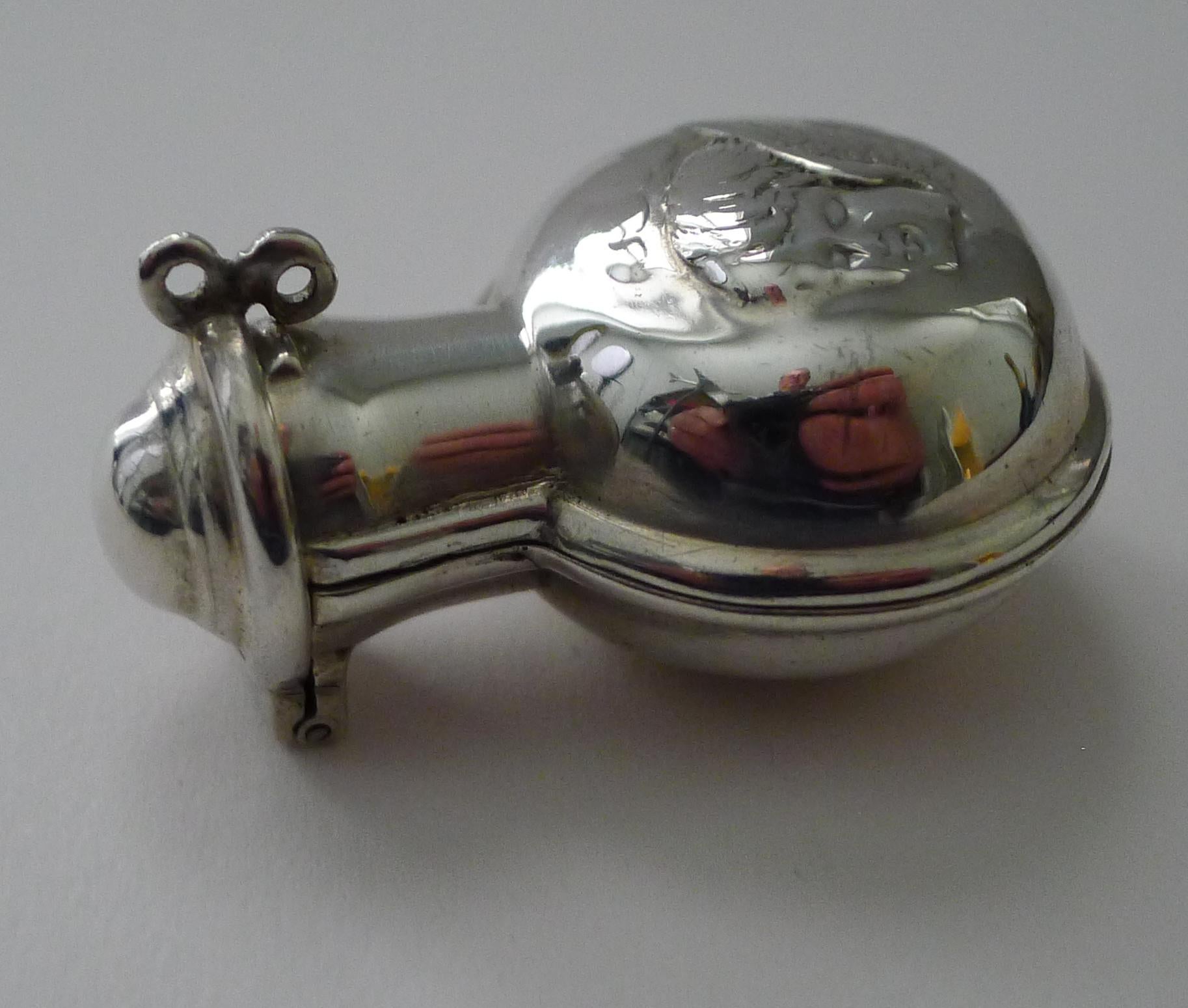 British Victorian English Sterling Silver Perfume Bottle - Cherub or Angel Decoration  For Sale