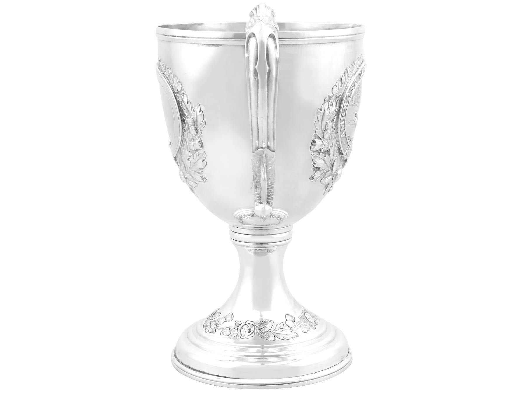 Copa trofeo inglesa victoriana de plata de ley con interés en el remo Victoriano en venta