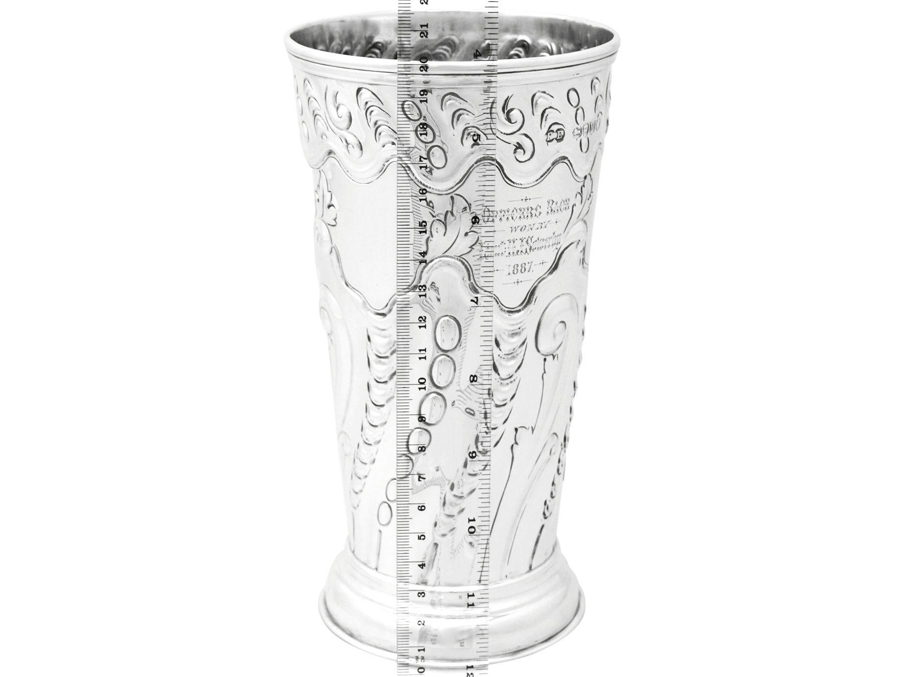 Antique Victorian Sterling Silver Vase by Elkington & Co (1887) For Sale 4