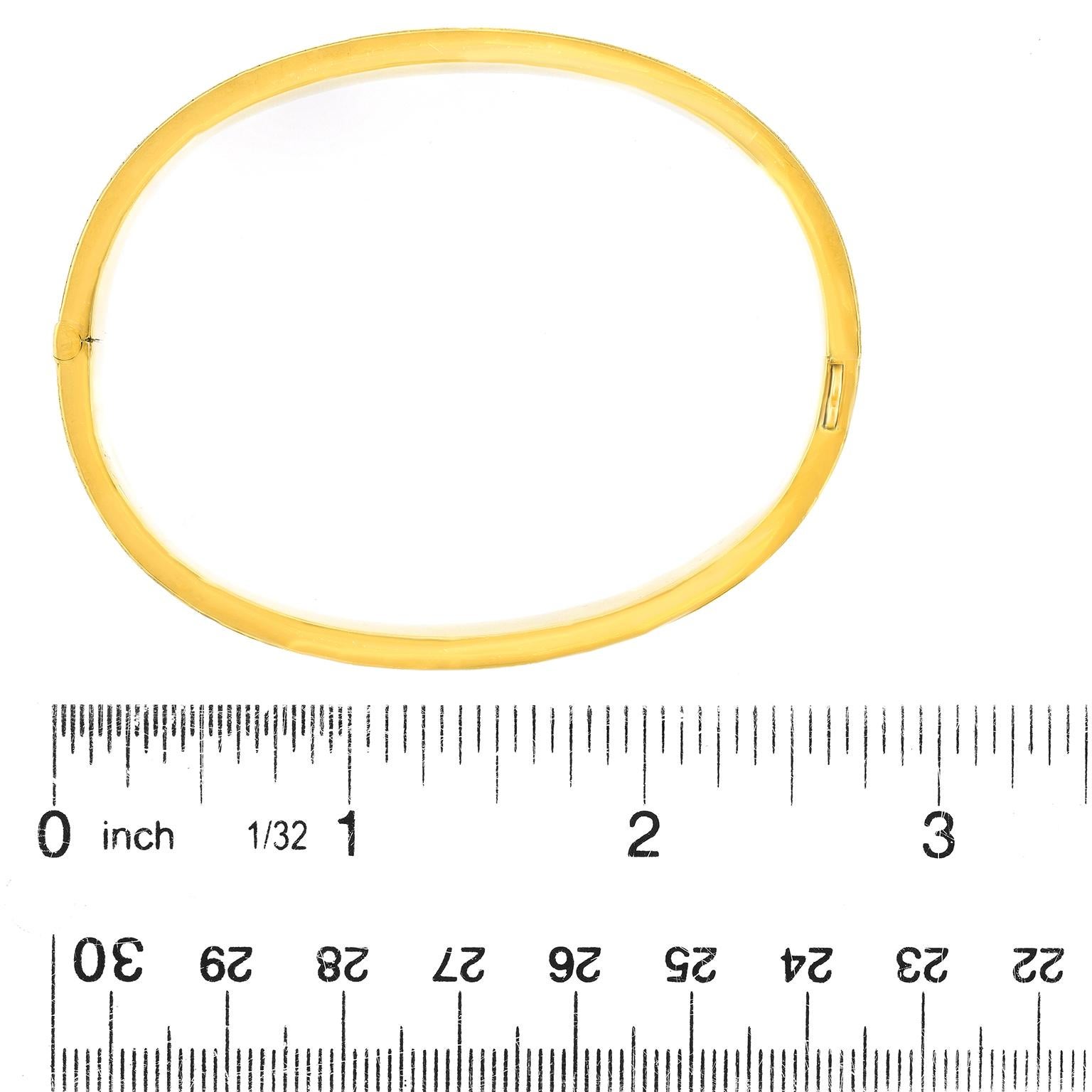 Bracciale vittoriano inciso in vendita 1