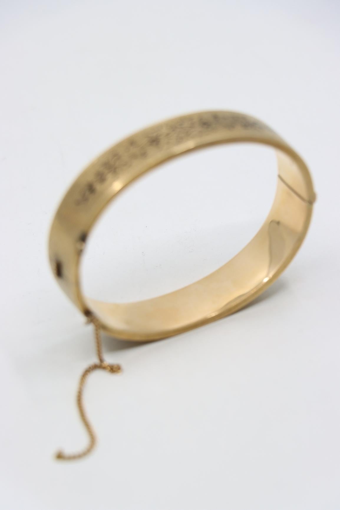 Bracelet jonc victorien en or 14 carats et émail gravé en vente 5