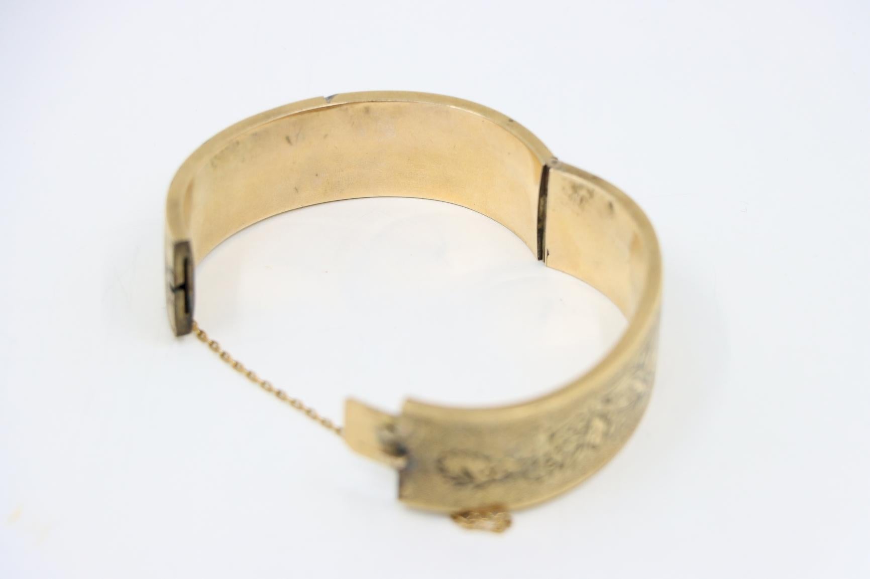 Bracciale vittoriano con smalto inciso in oro 14K in vendita 5