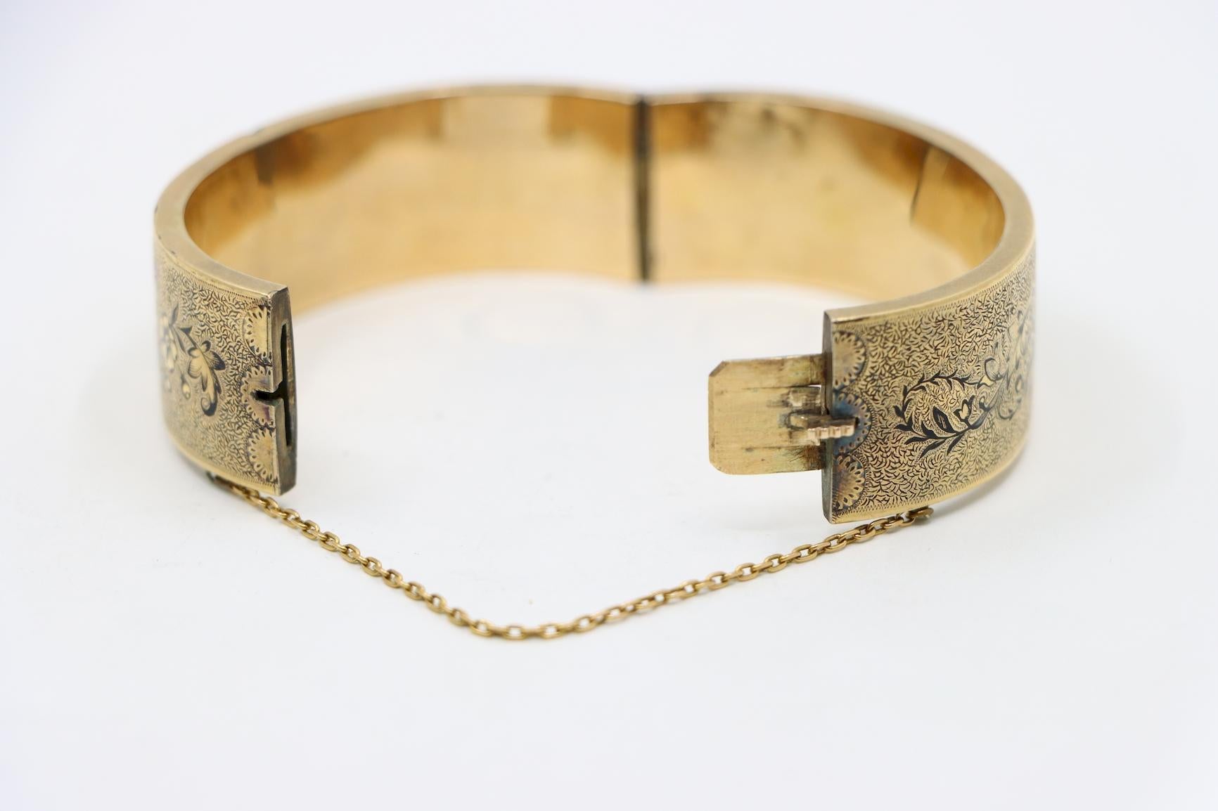 Bracciale vittoriano con smalto inciso in oro 14K in vendita 3