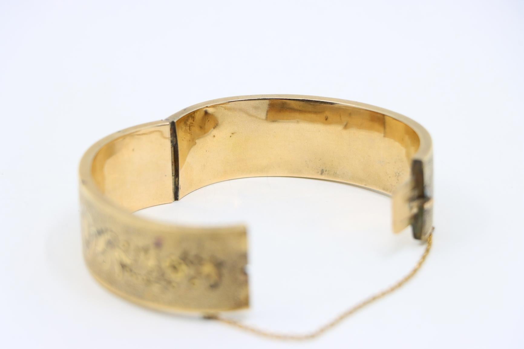 Bracciale vittoriano con smalto inciso in oro 14K in vendita 4