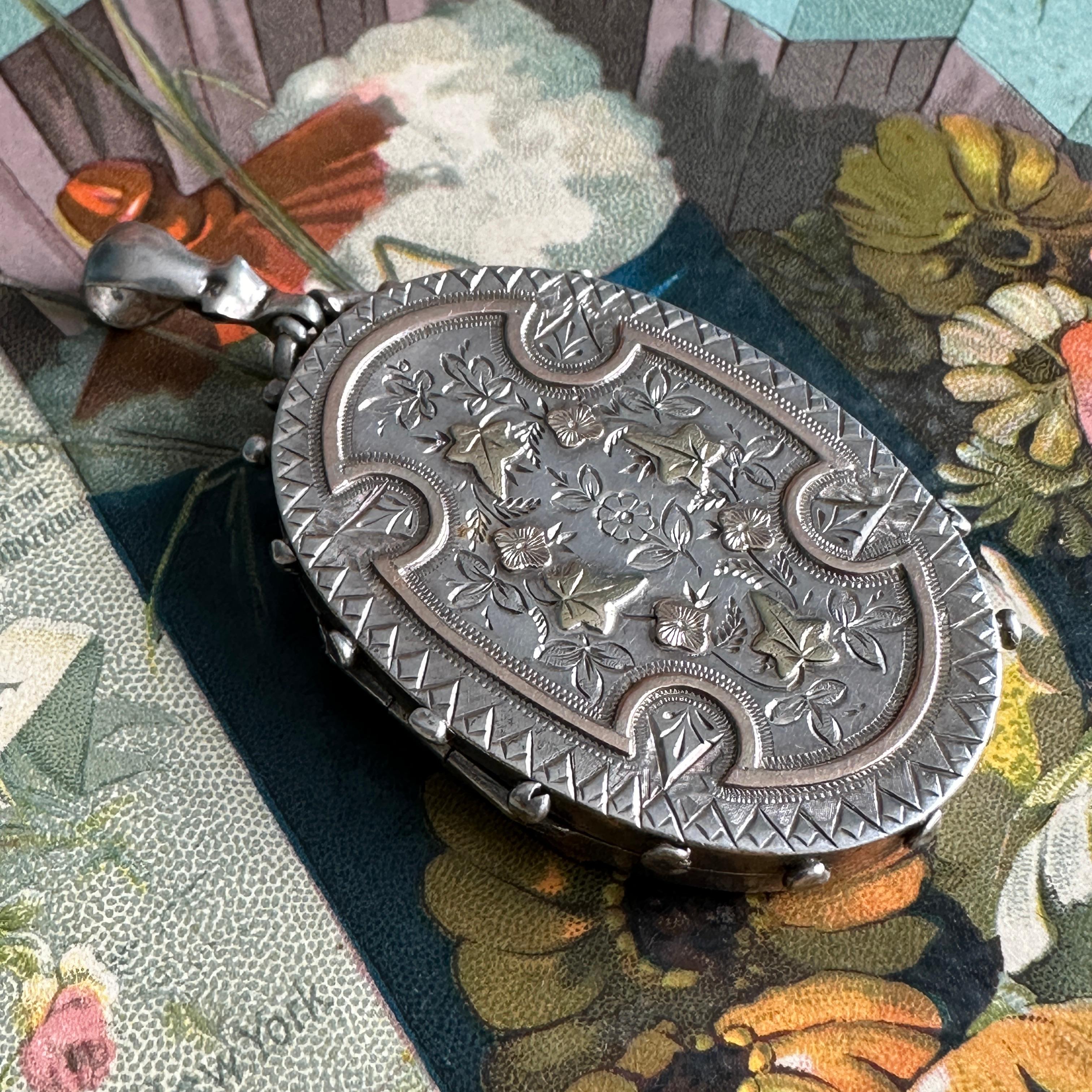 Victorian Engraved Silver Locket Two-Tone Aesthetic Movement 4
