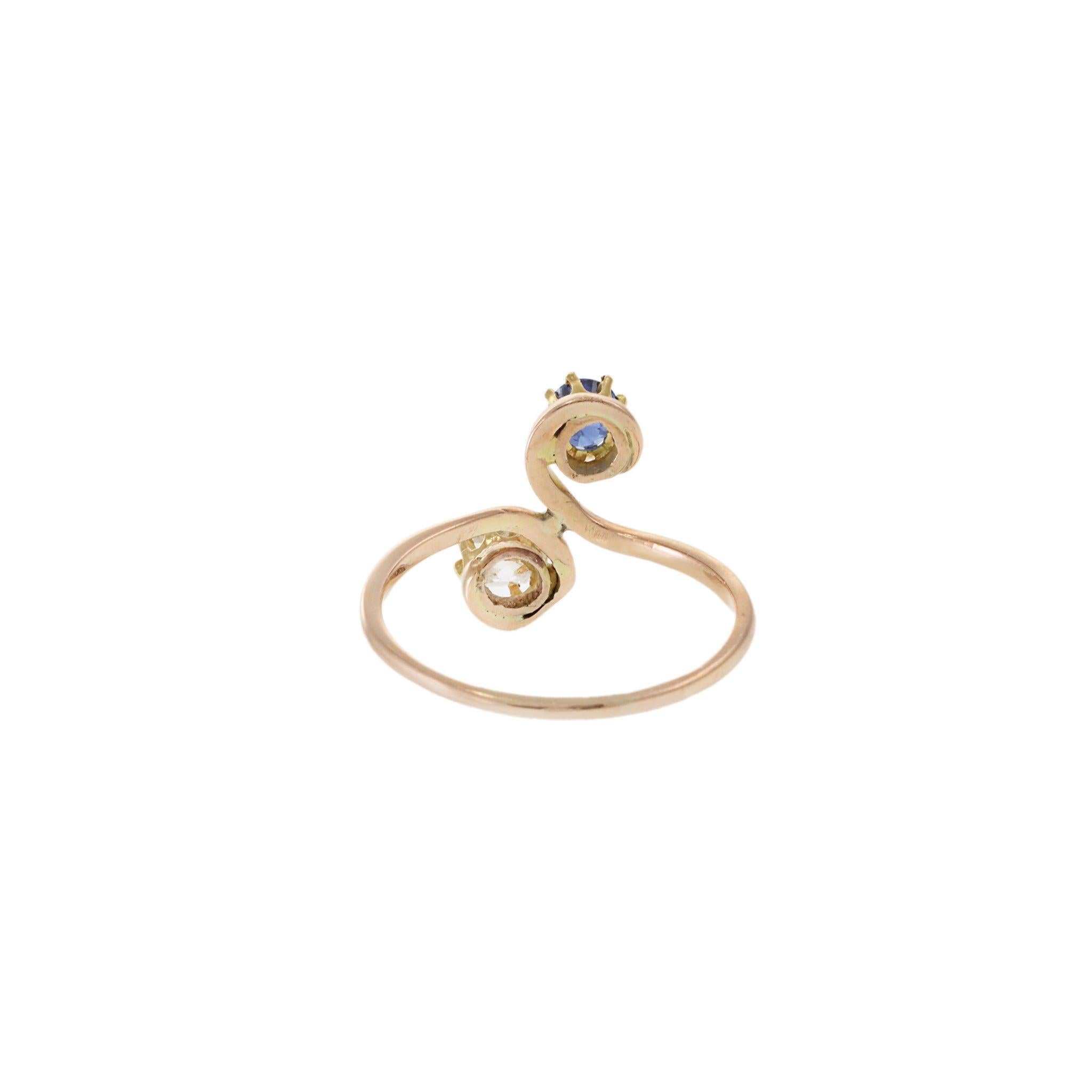 Bague à deux pierres en or jaune 10KT, diamants et saphirs, époque victorienne en vente 1