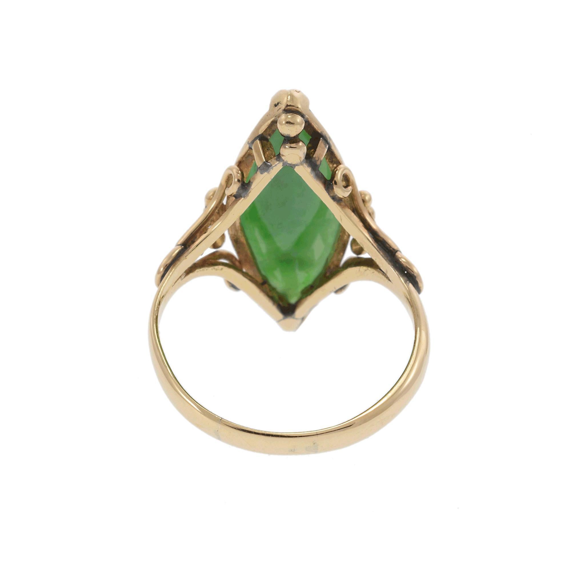 Victorian Era 14K Gold Marquise-Cut Jade Ring For Sale 2