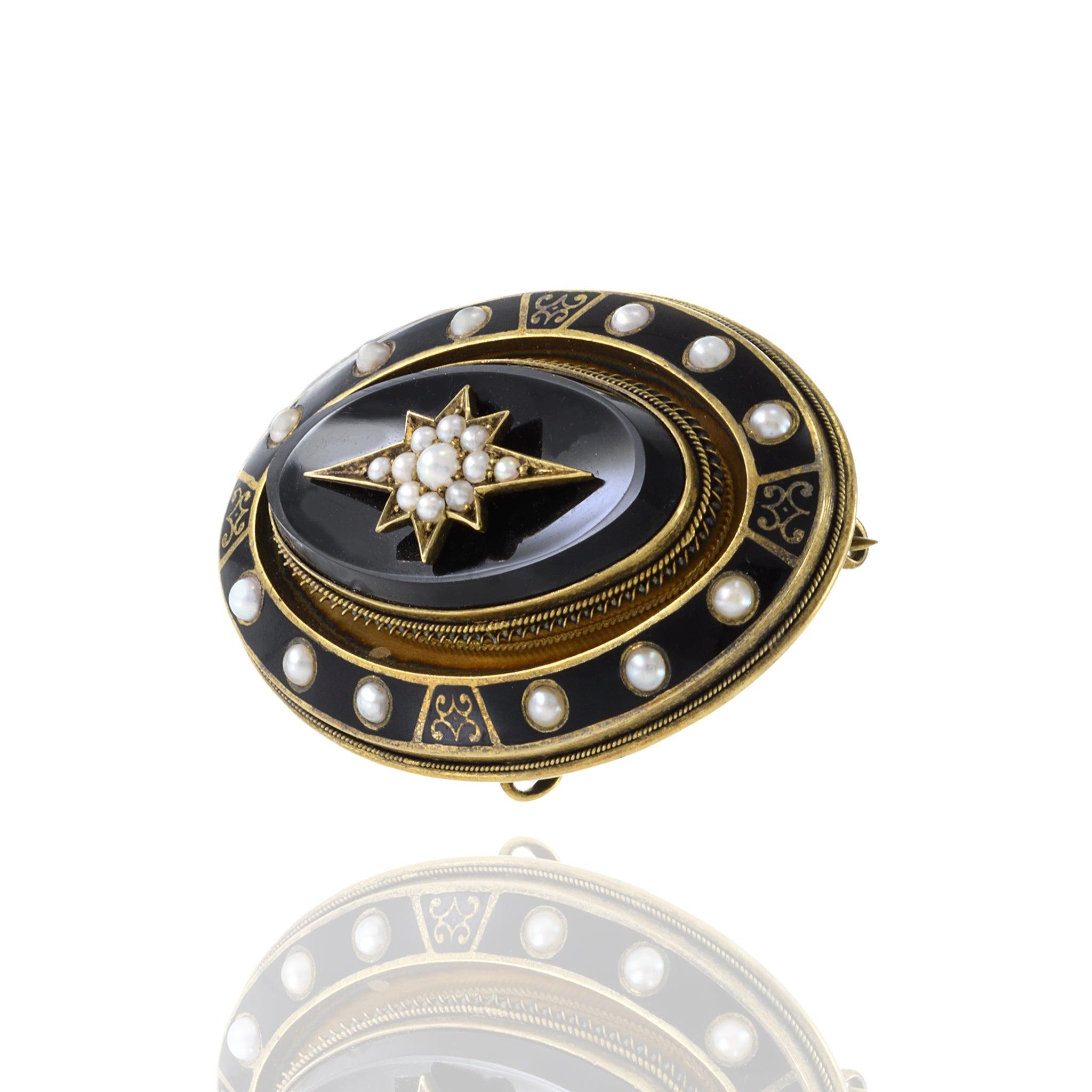 Victorian Era 14KT Yellow Gold Black Onyx, Black Enamel And Seed Pearl Pin In Excellent Condition For Sale In New York, NY