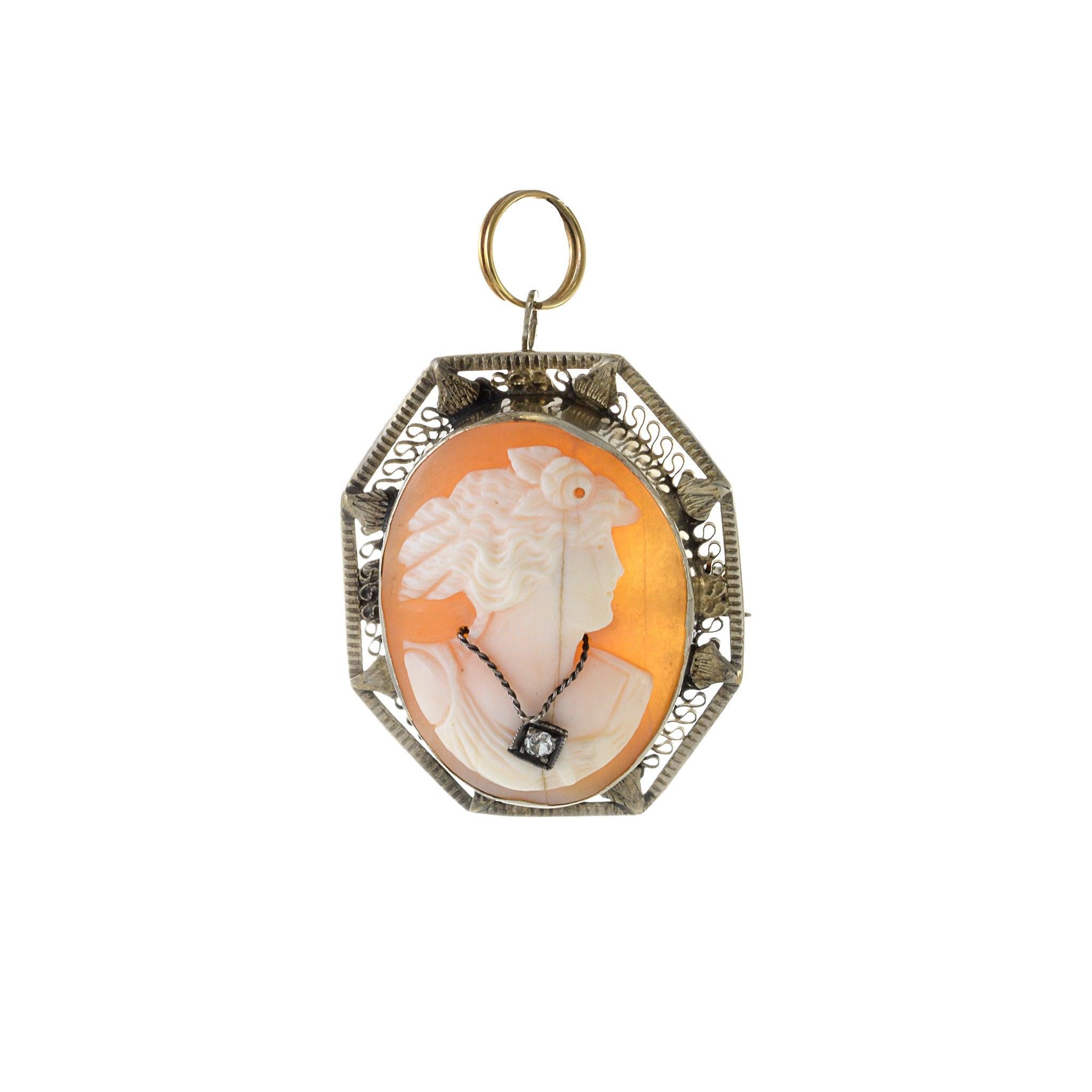 Victorian Era 14KT Yellow Gold Cameo Diamond Brooch Pendant In Excellent Condition For Sale In New York, NY