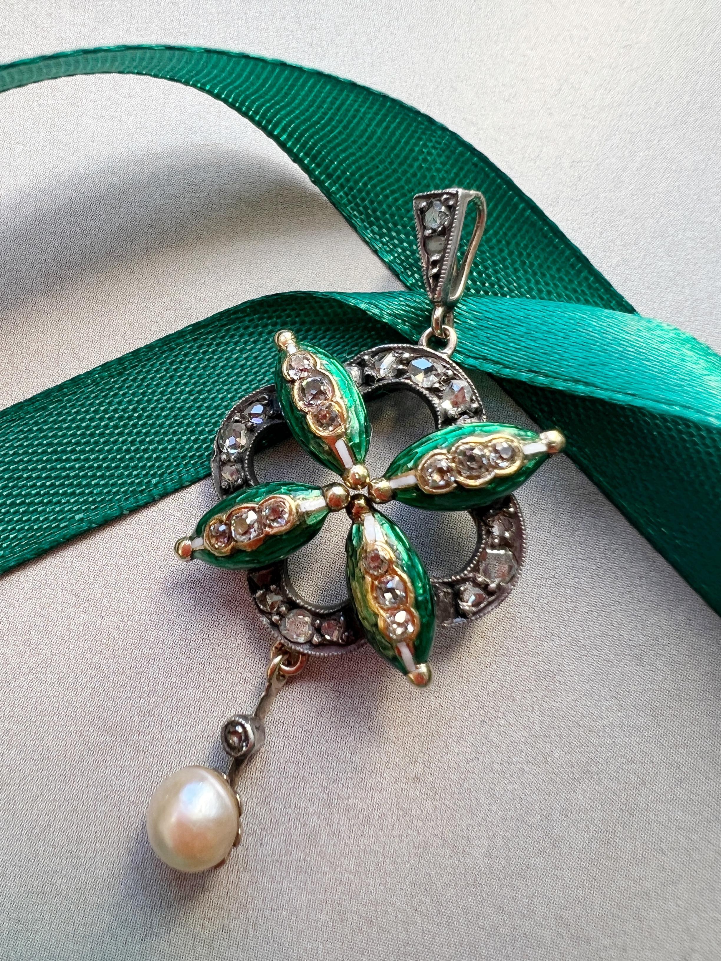 Victorian Era 18k Gold Diamond Pearl Green Enamel Pendant For Sale 1