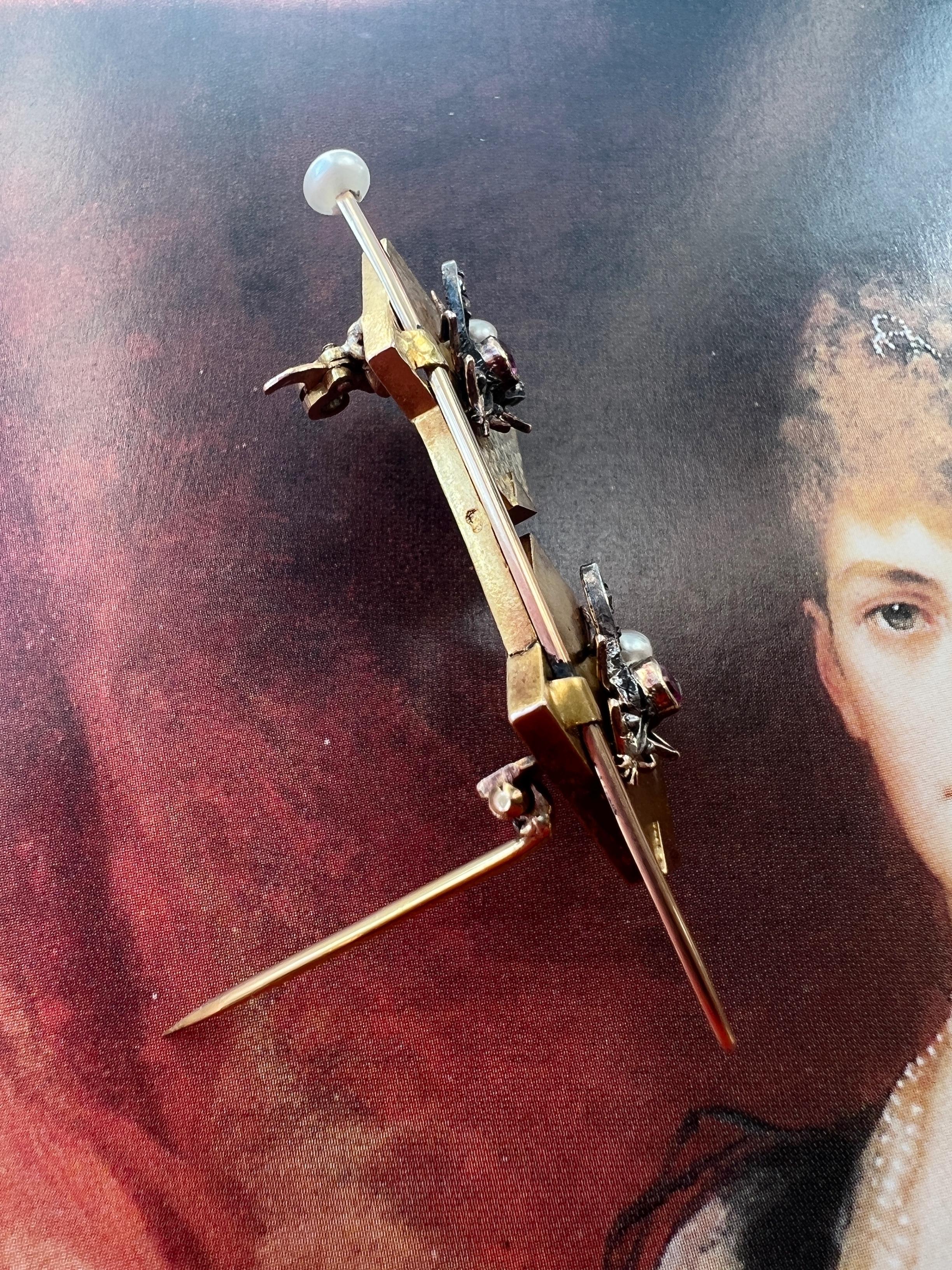 Women's or Men's Victorian era 18K gold diamond pink sapphire pearl double fly brooch For Sale