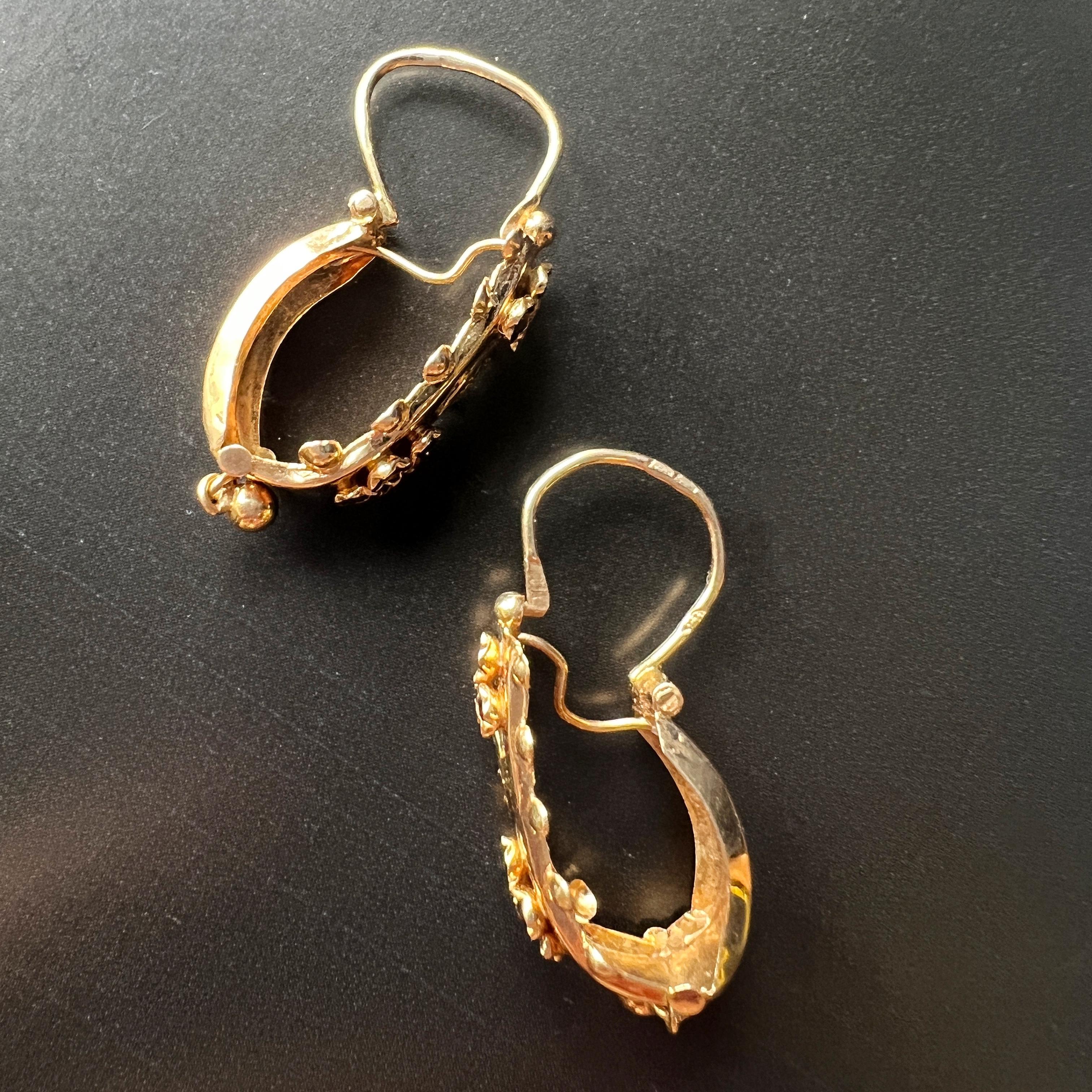 Victorian era 18K gold garnet poissarde earrings In Good Condition In Versailles, FR