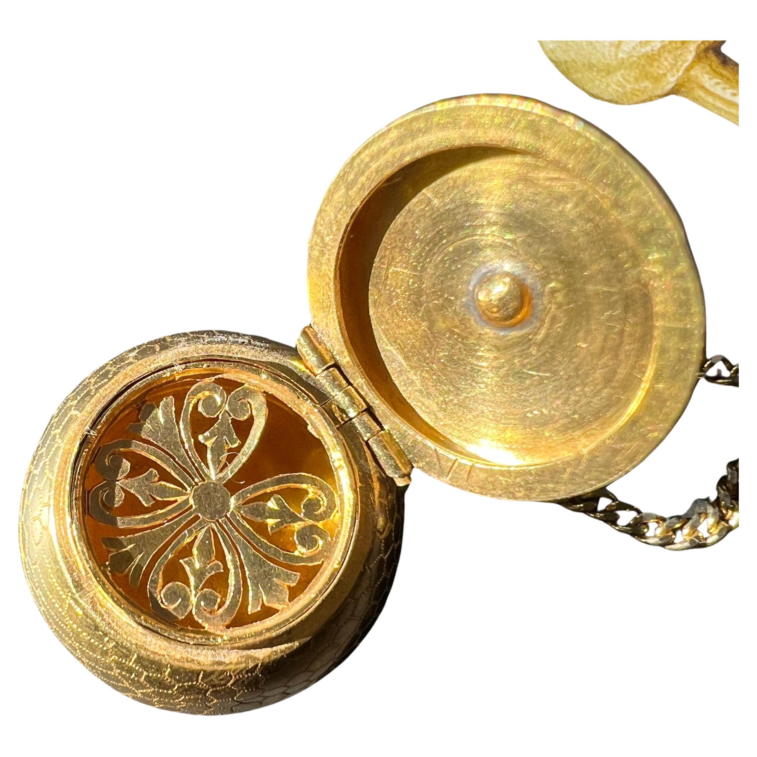 Boîte à parfum en or 18K d'époque victorienne Pendentif Vinaigrette, pendentif médaillon