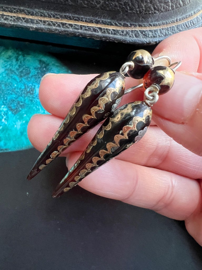 Victorian Era Antique Shell Gold Floral Inlay Earrings For Sale at 1stDibs