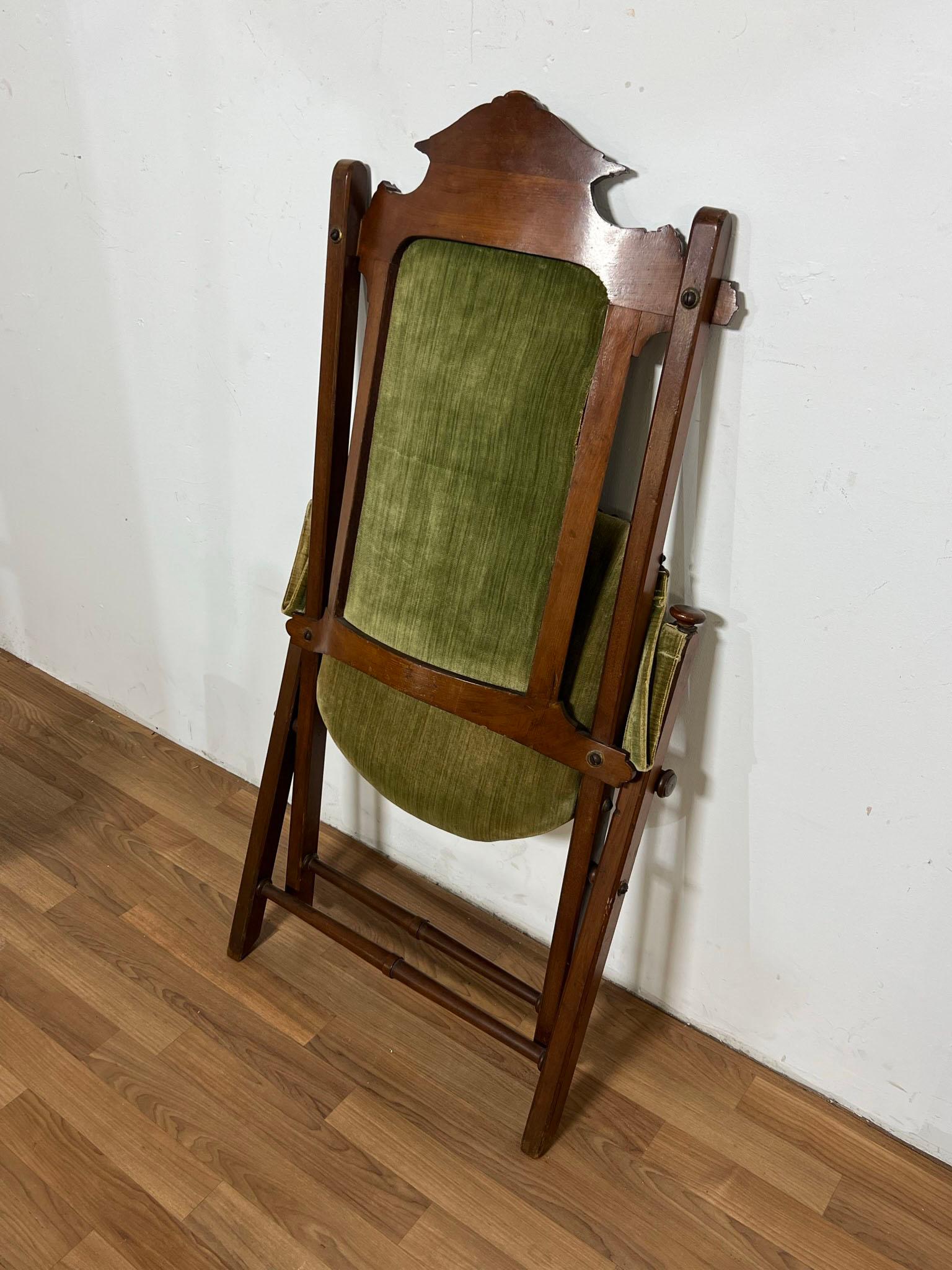 Victorian Era Campaign Chair with Lidded Ottoman, circa 1890s For Sale 5