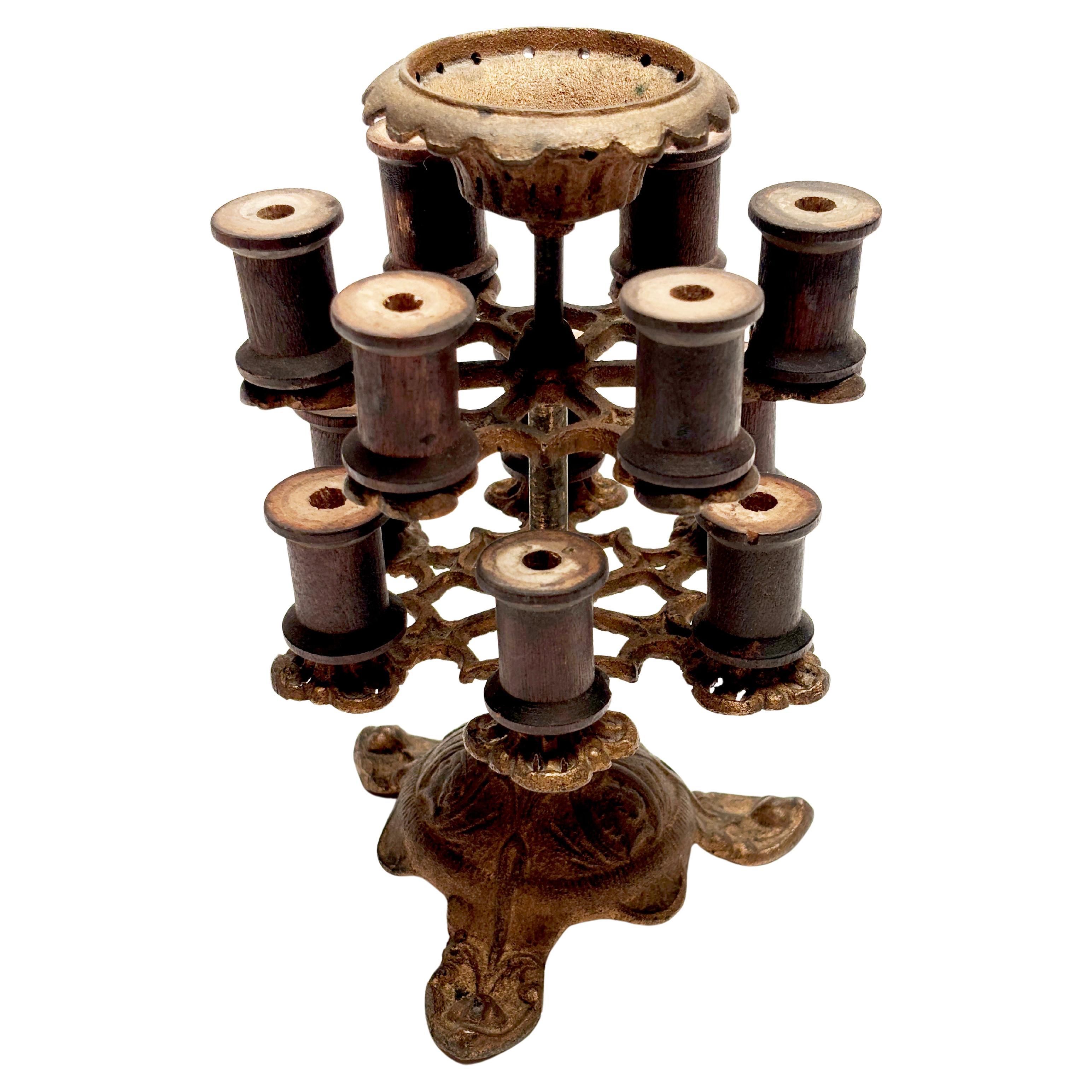 Victorian Era Cast Metal Brass Thread Tree with 12 Spool Holders im Angebot