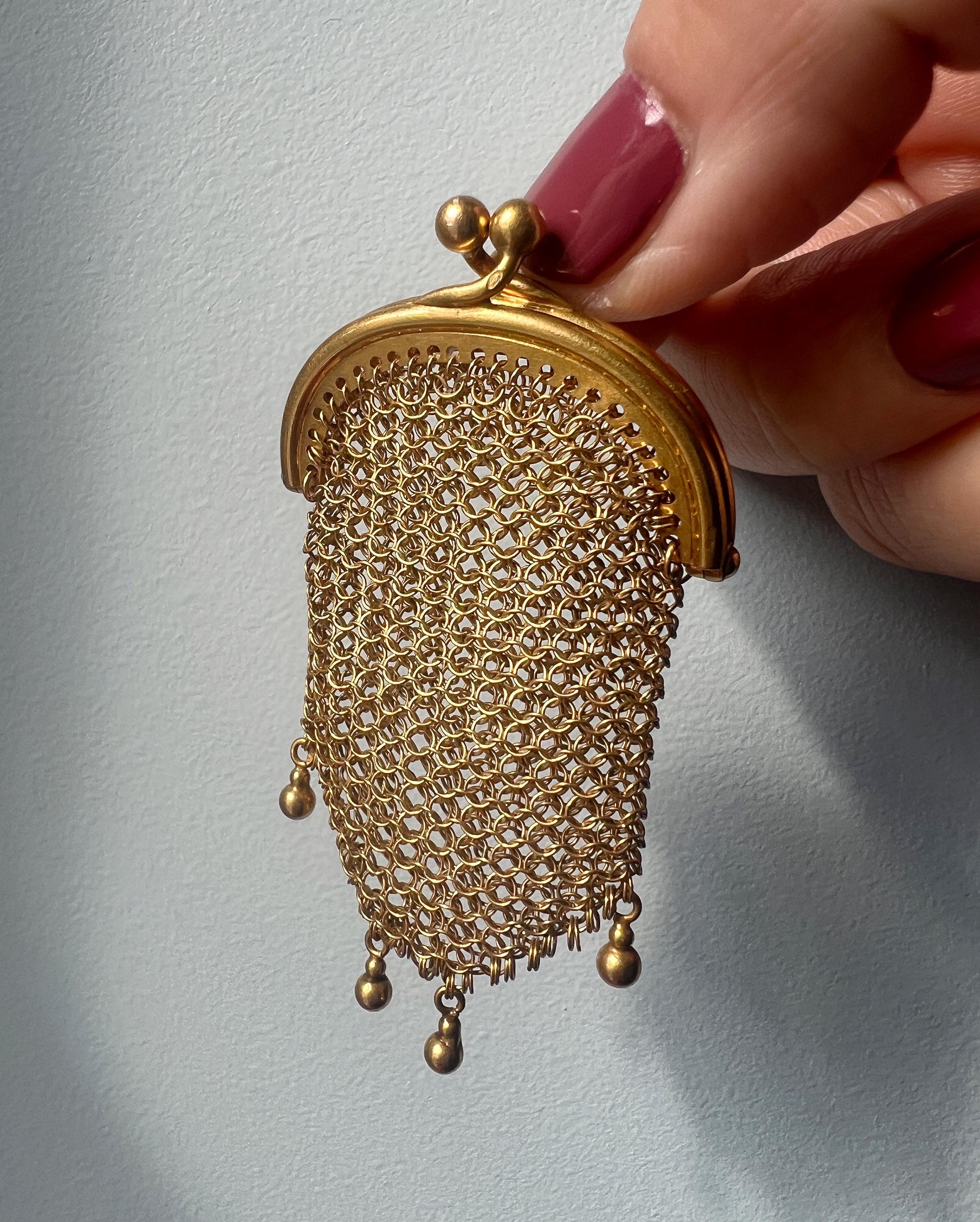 Victorian Era French Antique 18k Gold Woven Purse 