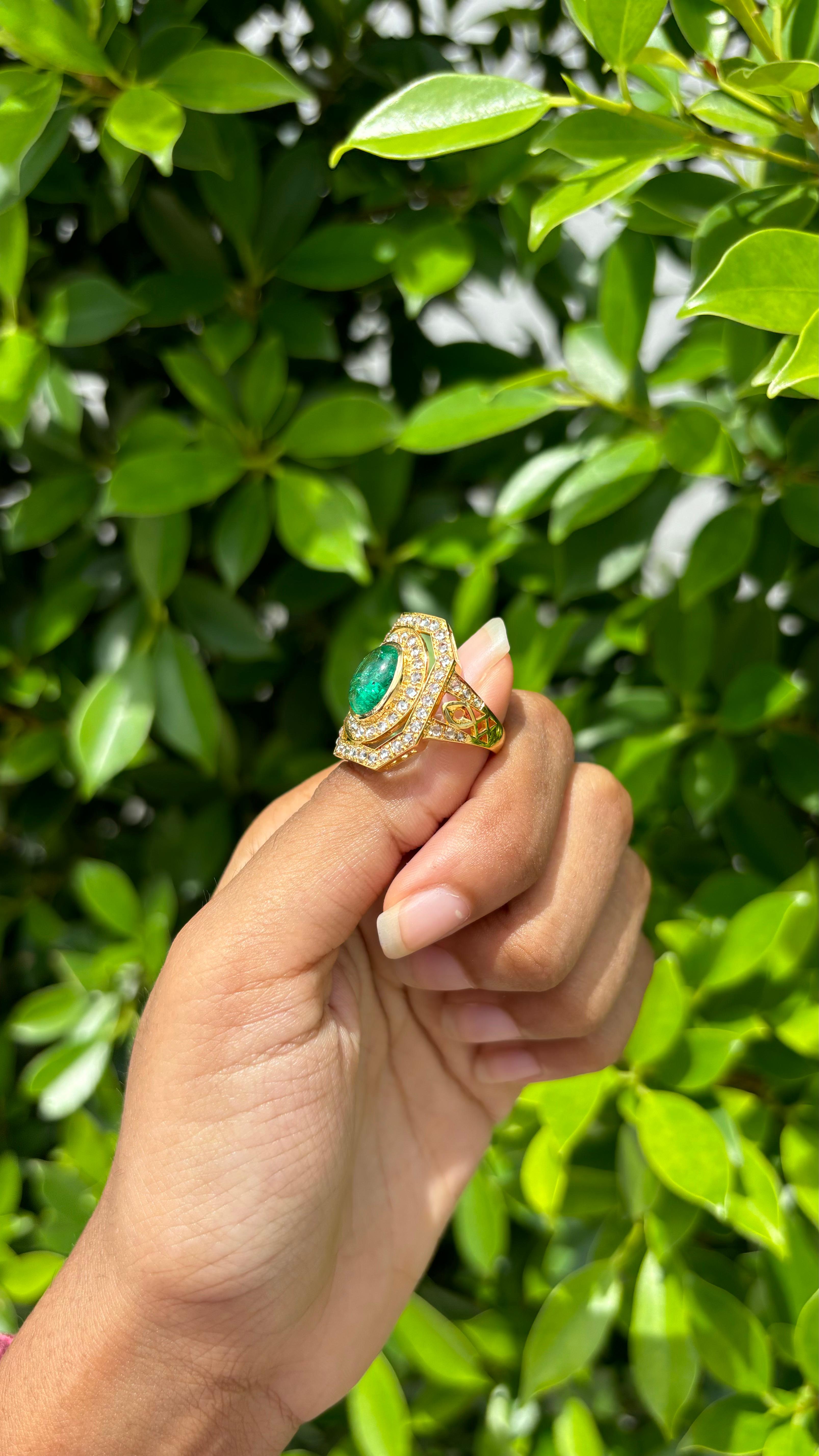 Victorian Era inspired 2.70ct Cabochon Emerald & Rose-cut Diamonds 18K Gold Ring For Sale 1