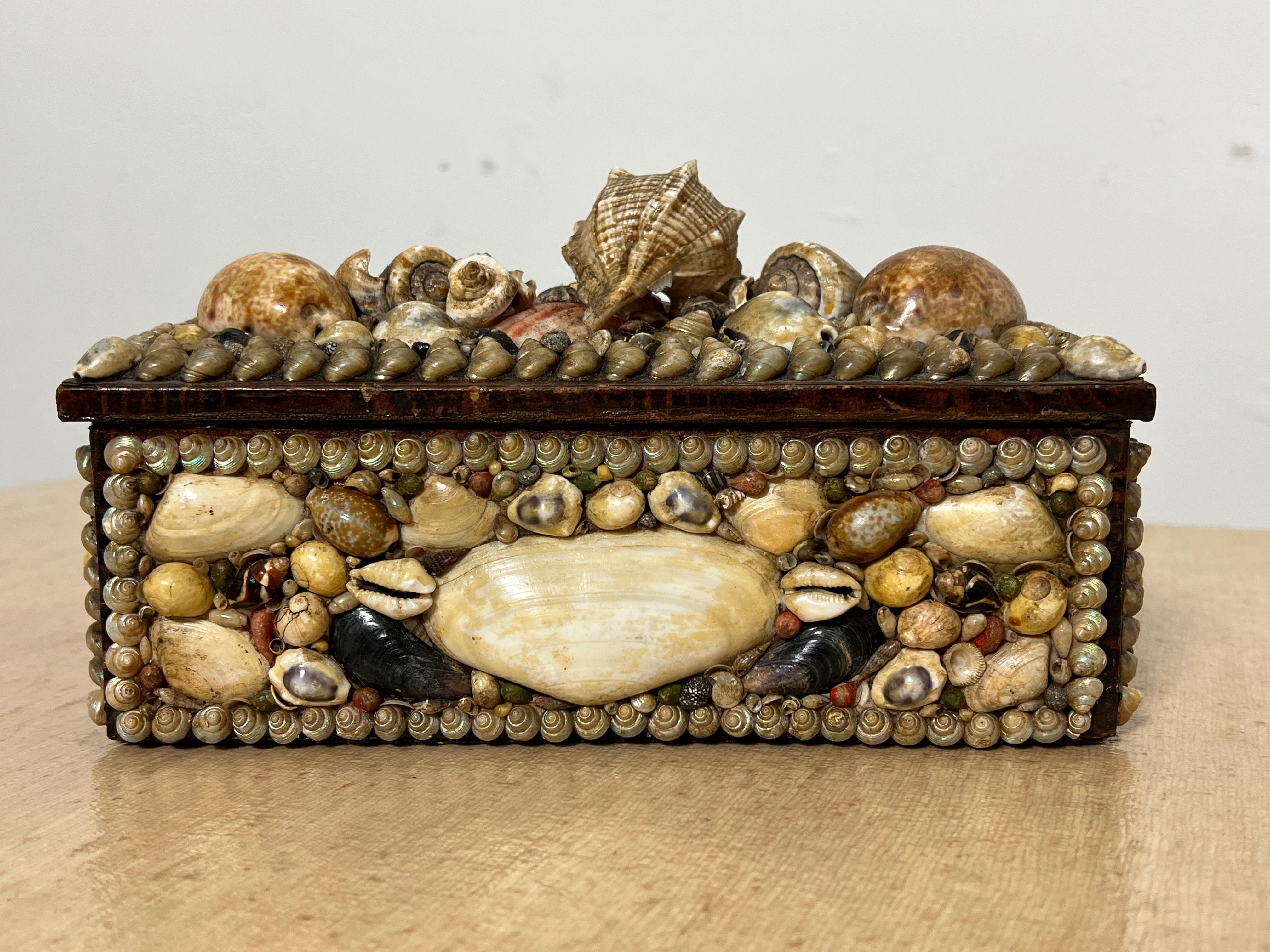 Victorian Era Margate Grotto England Seashell and Painted Souvenir Trinket Box 1
