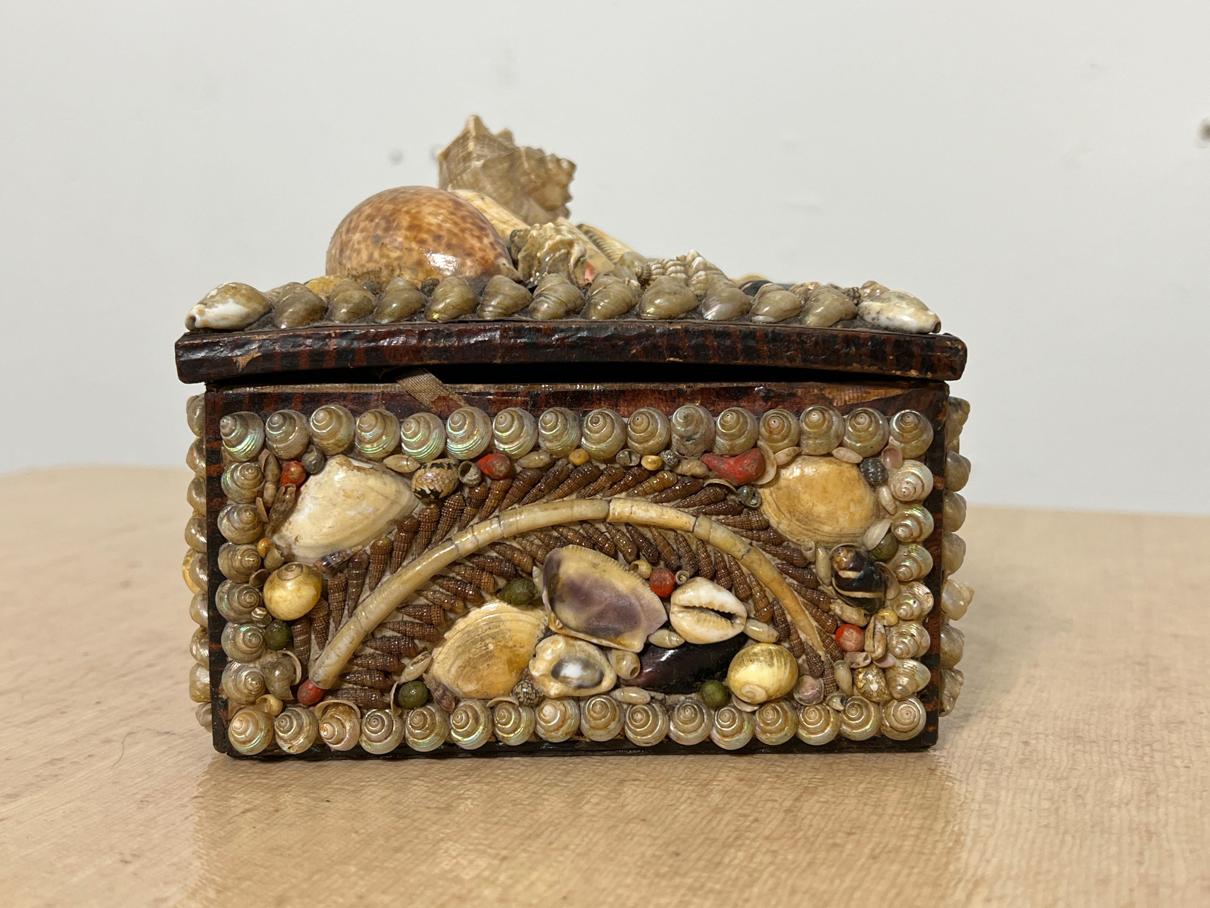 Victorian Era Margate Grotto England Seashell and Painted Souvenir Trinket Box 2
