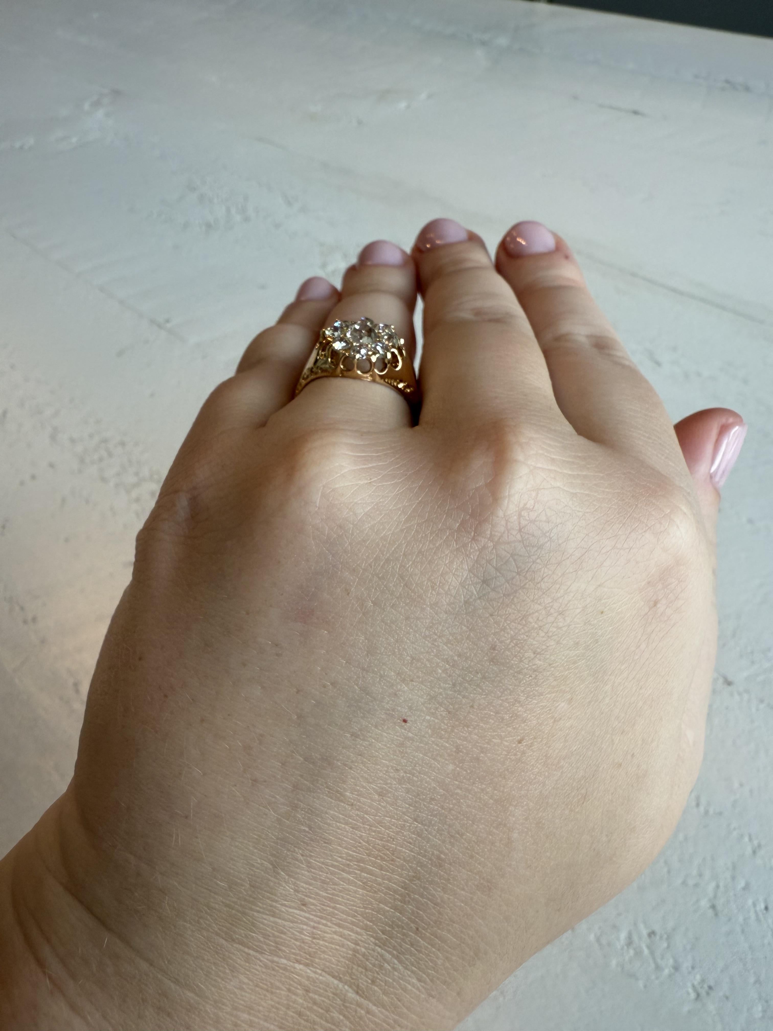 Taille vieille mine Bague d'époque victorienne en or rose 18 carats avec diamants taillés à l'ancienne en vente