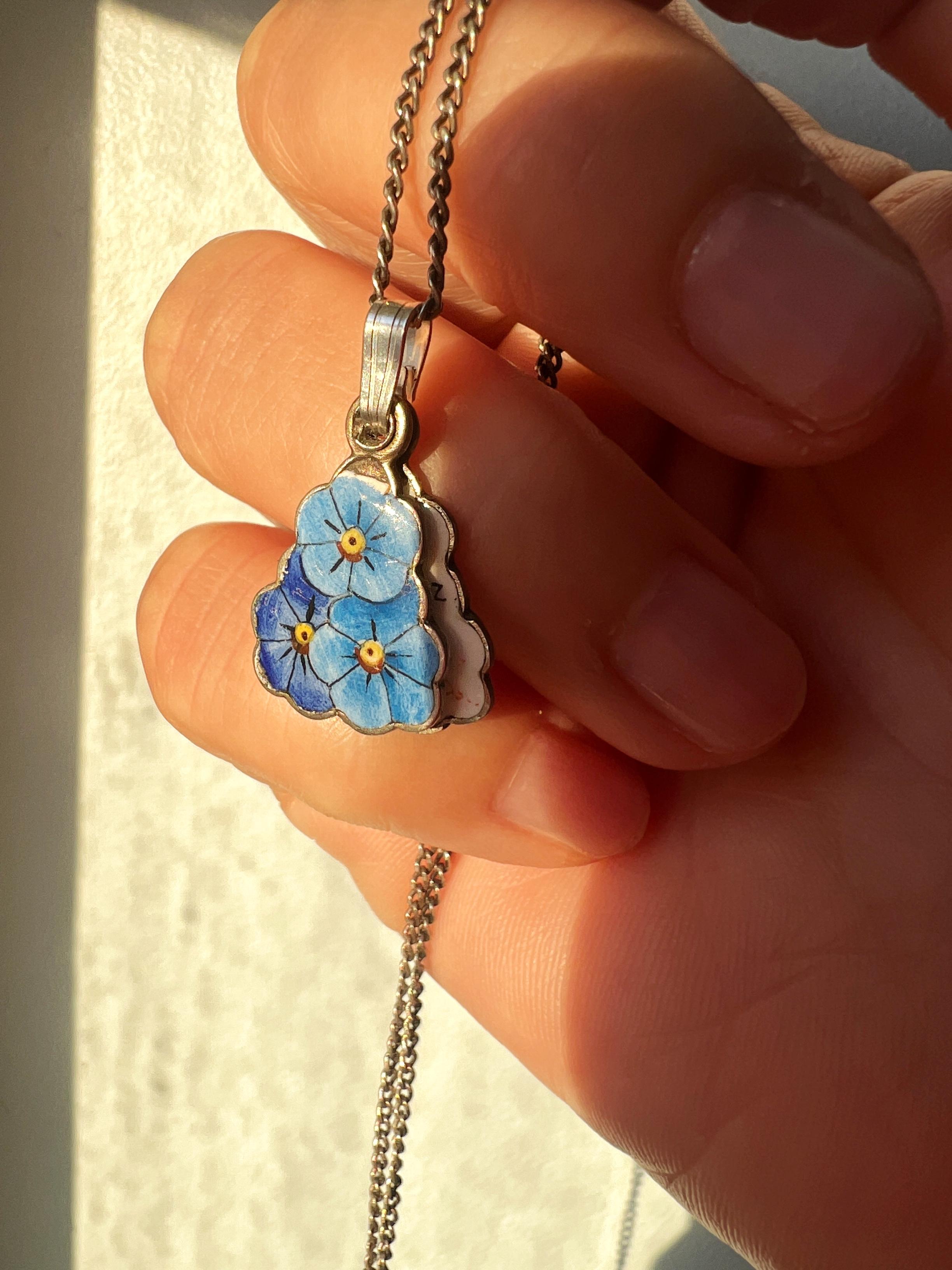 Victorian Era Pansy Flower Pendant with “Do Not Forget Me” Inside 3