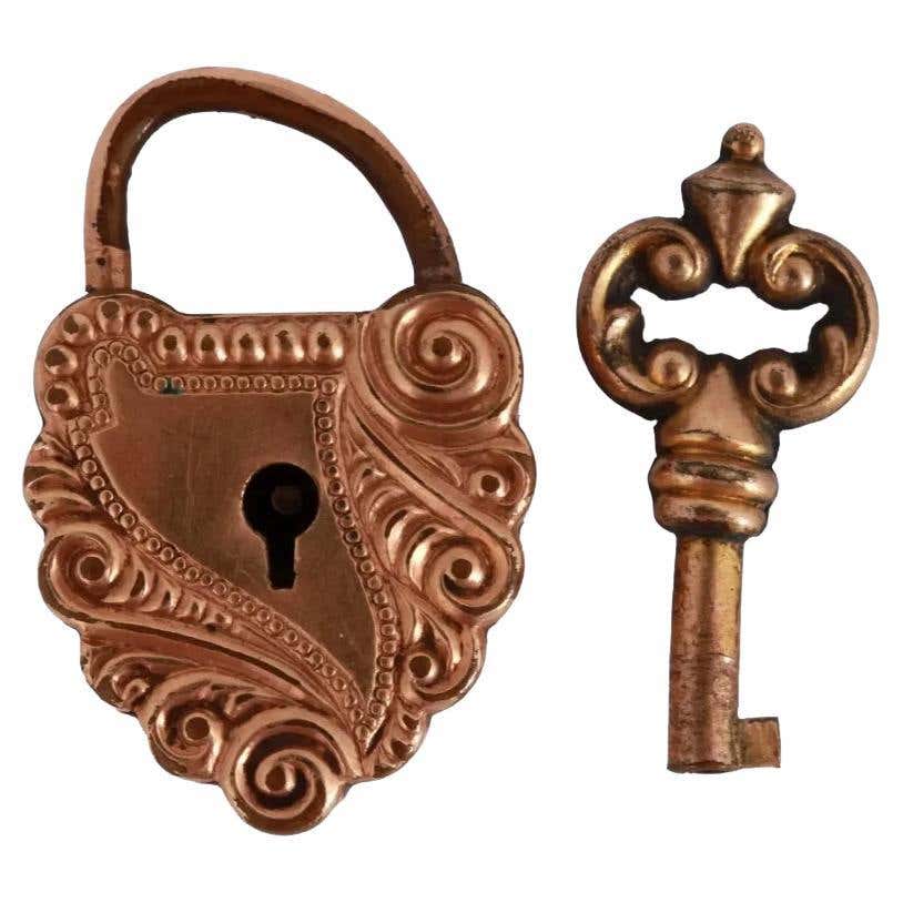 Victorian Era Rose Gold Heart Shaped Lock And Key For Sale at 1stDibs