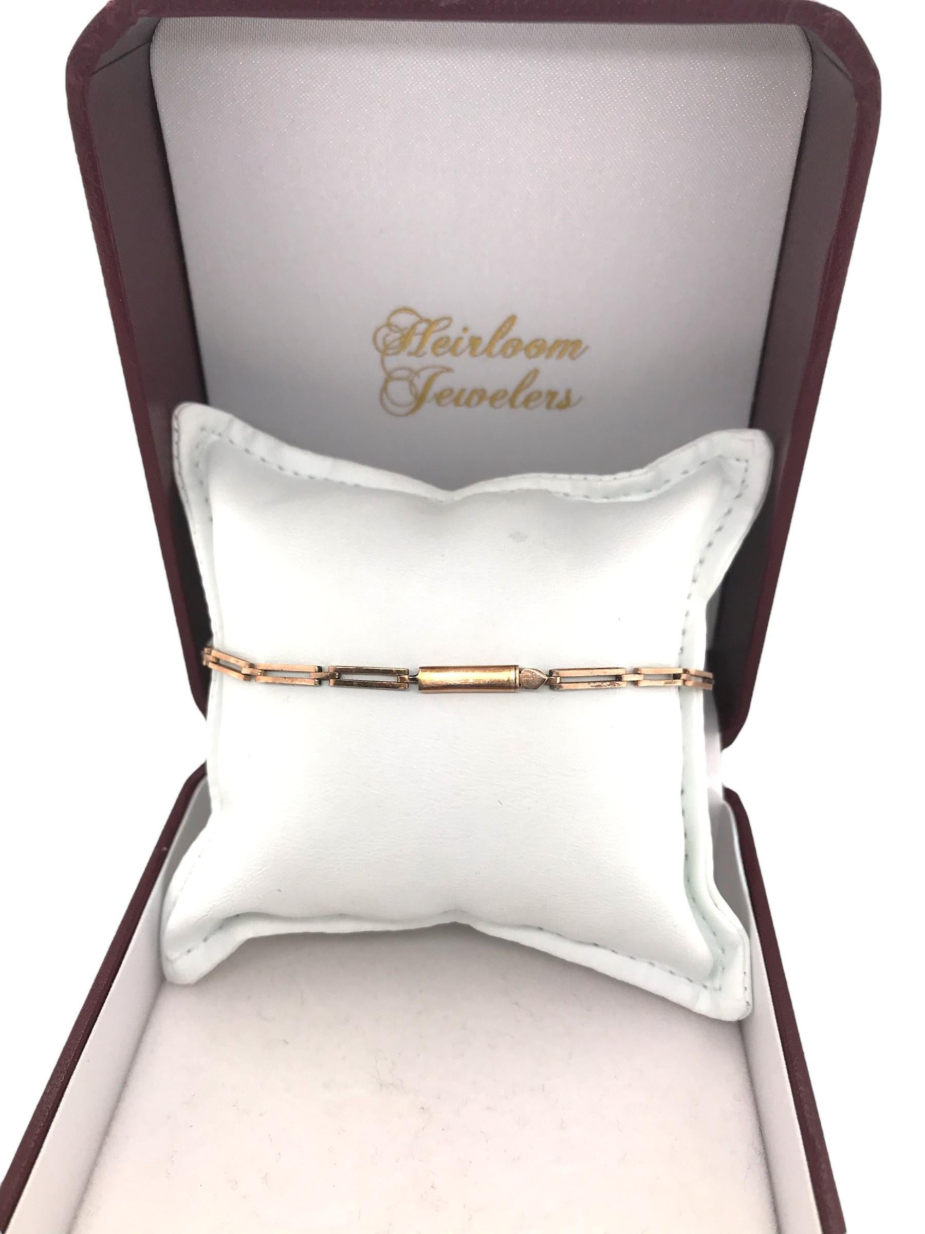 Pulsera de oro rosa de la época victoriana con piedra de luna en venta 2