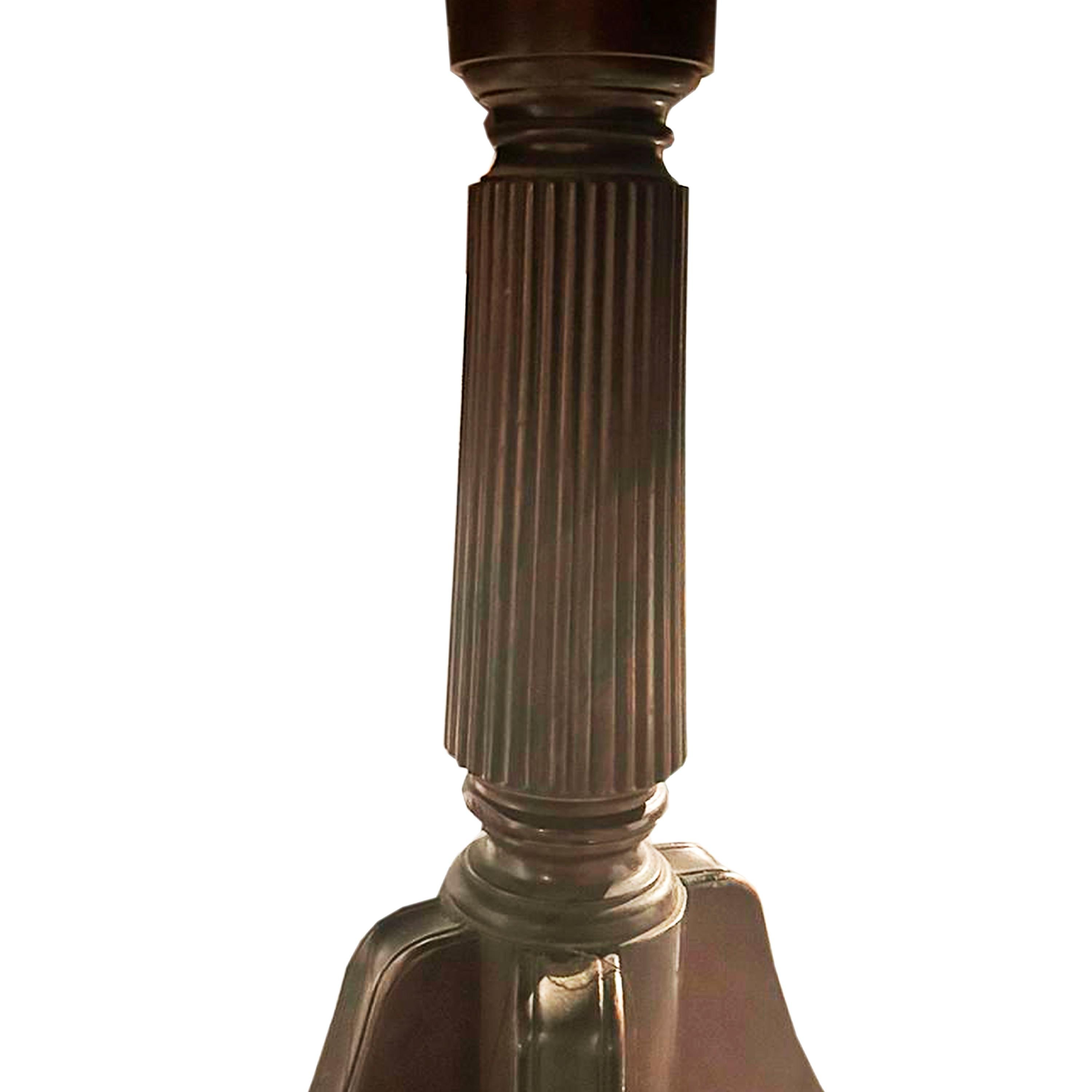 Table pliante ronde de l'époque victorienne avec détails en bronze, Angleterre 19e siècle. Bon état - En vente à Madrid, ES