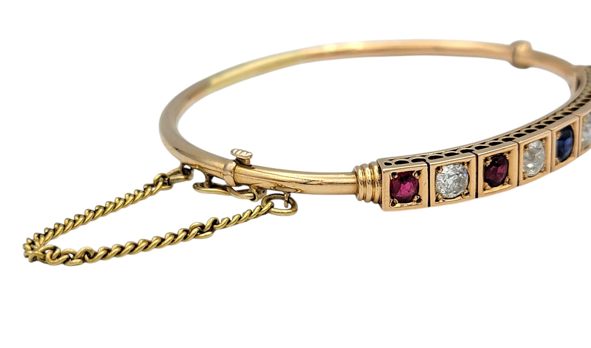Taille vieille mine Bracelet jonc de l'époque victorienne en or rose 14 carats avec rubis, saphirs et diamants en vente