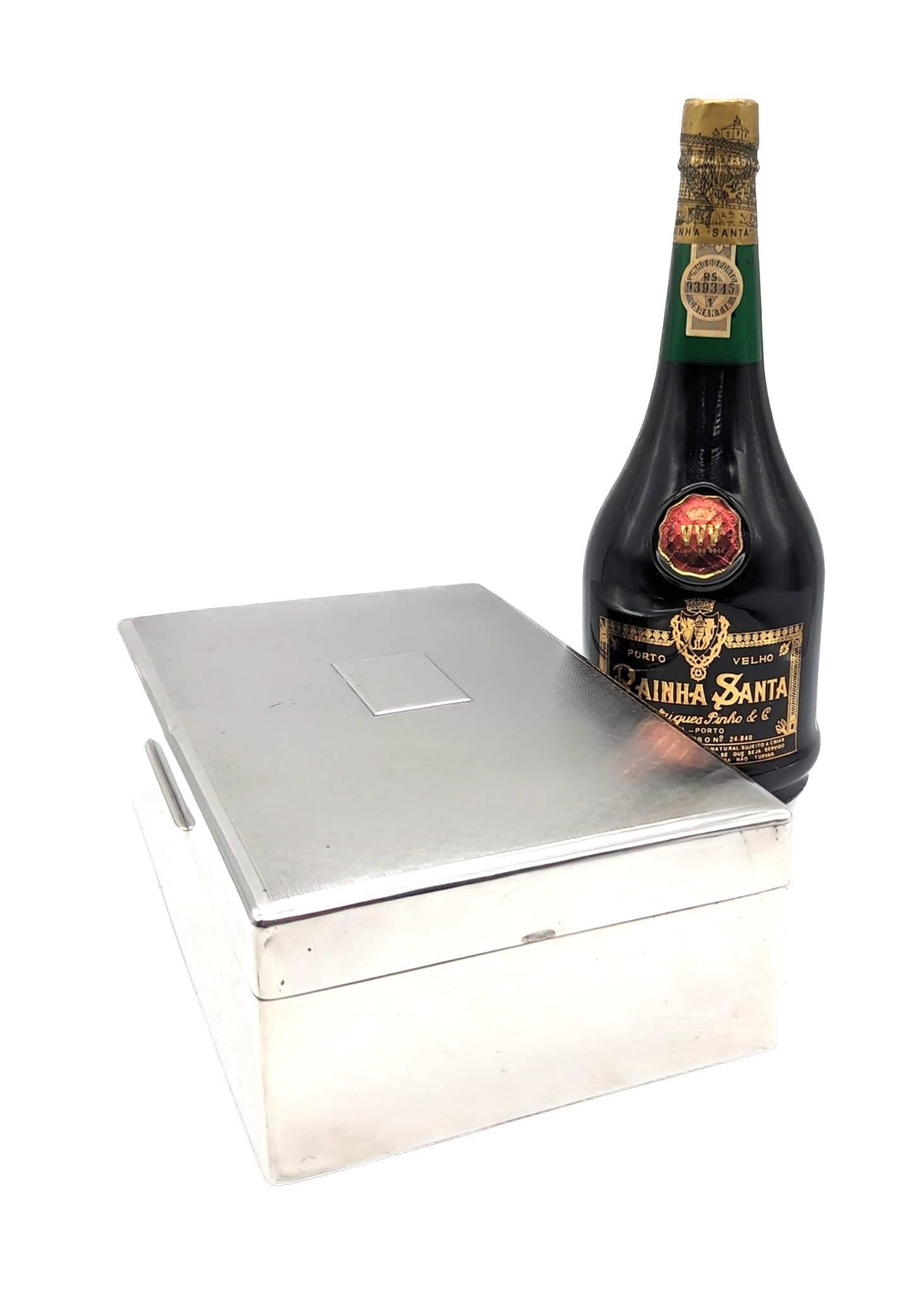 Argento 925 Scatola per umidificatore in argento di epoca VIttoriana in vendita