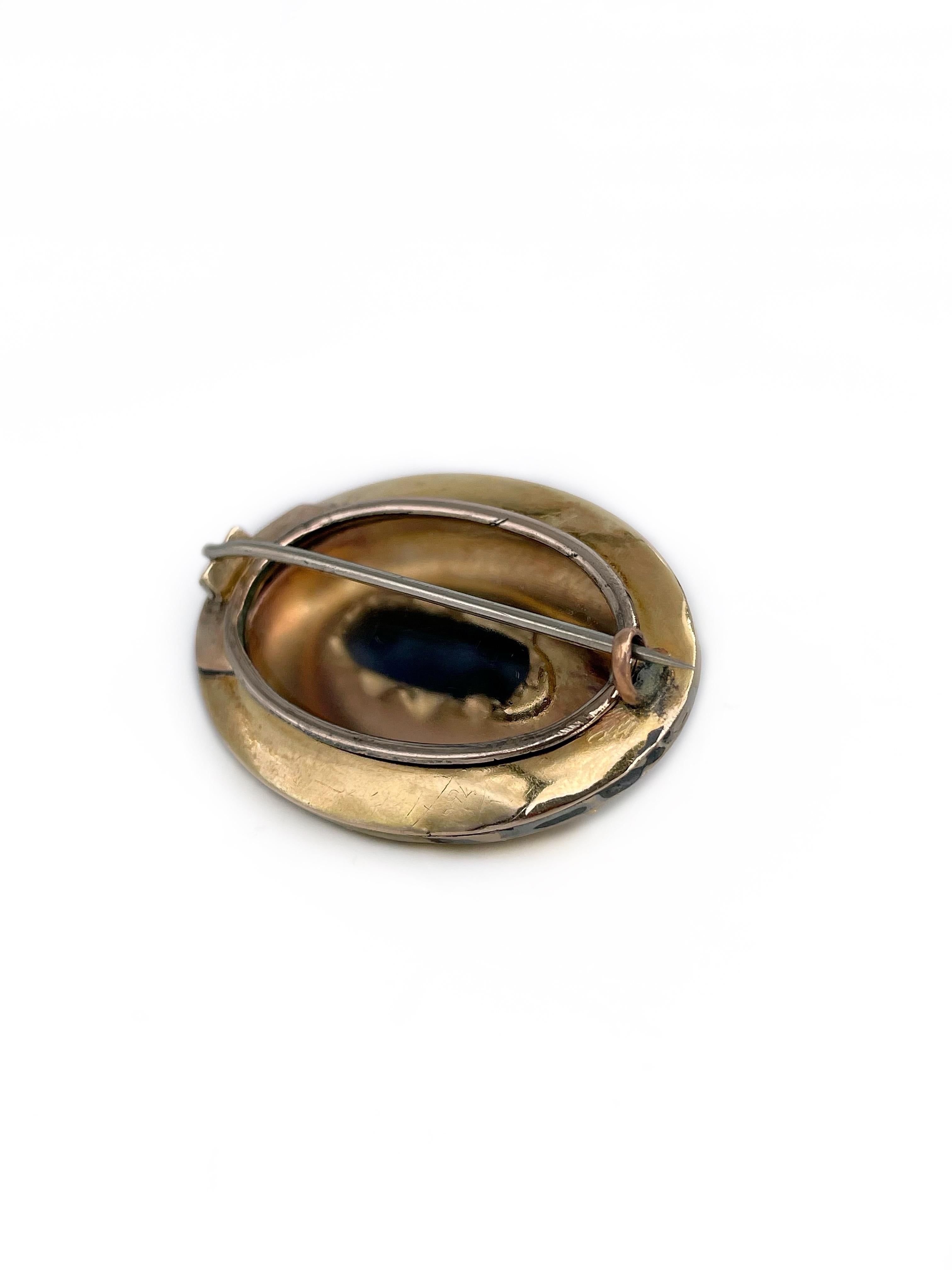 Victorian Etruscan 15 Karat Gold Blue Enamel Pearl Star Motif Locket Pin Brooch In Good Condition For Sale In Vilnius, LT